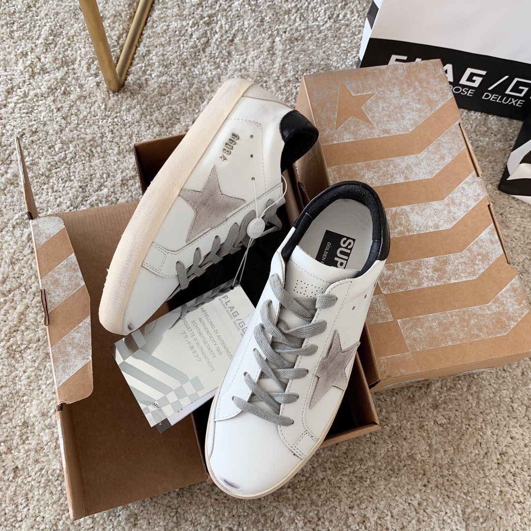 Golden Goose Male Basic Shoes M-l-s
