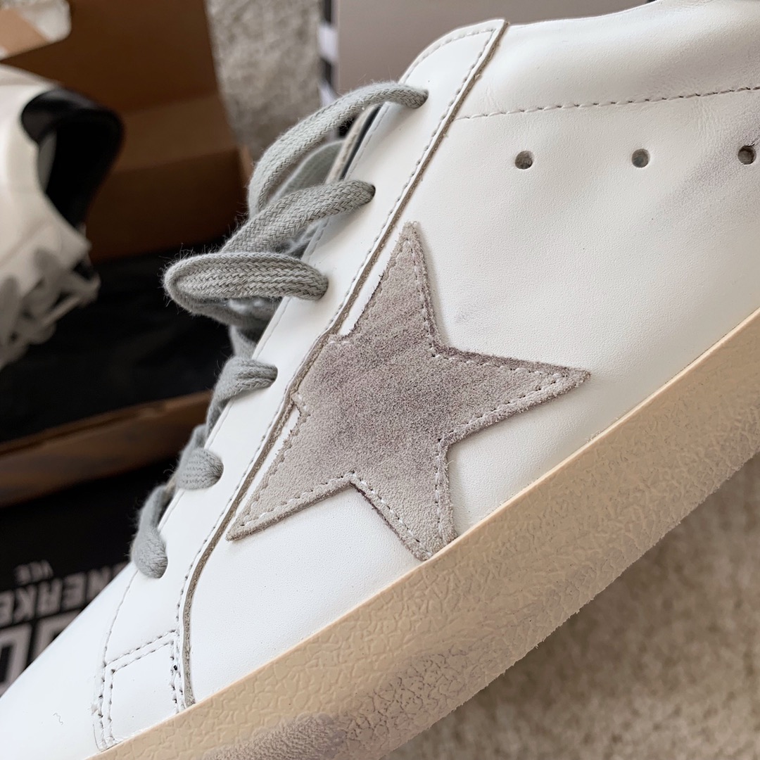 Golden Goose Male Basic Shoes M-l-s