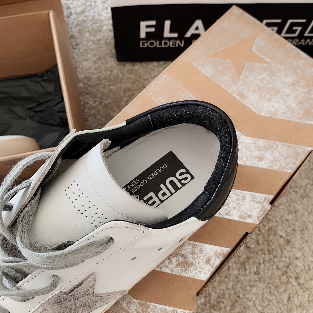 Golden Goose Male Basic Shoes M-l-s