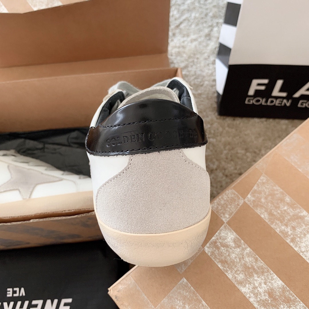 Golden Goose Male Basic Shoes M-l-s
