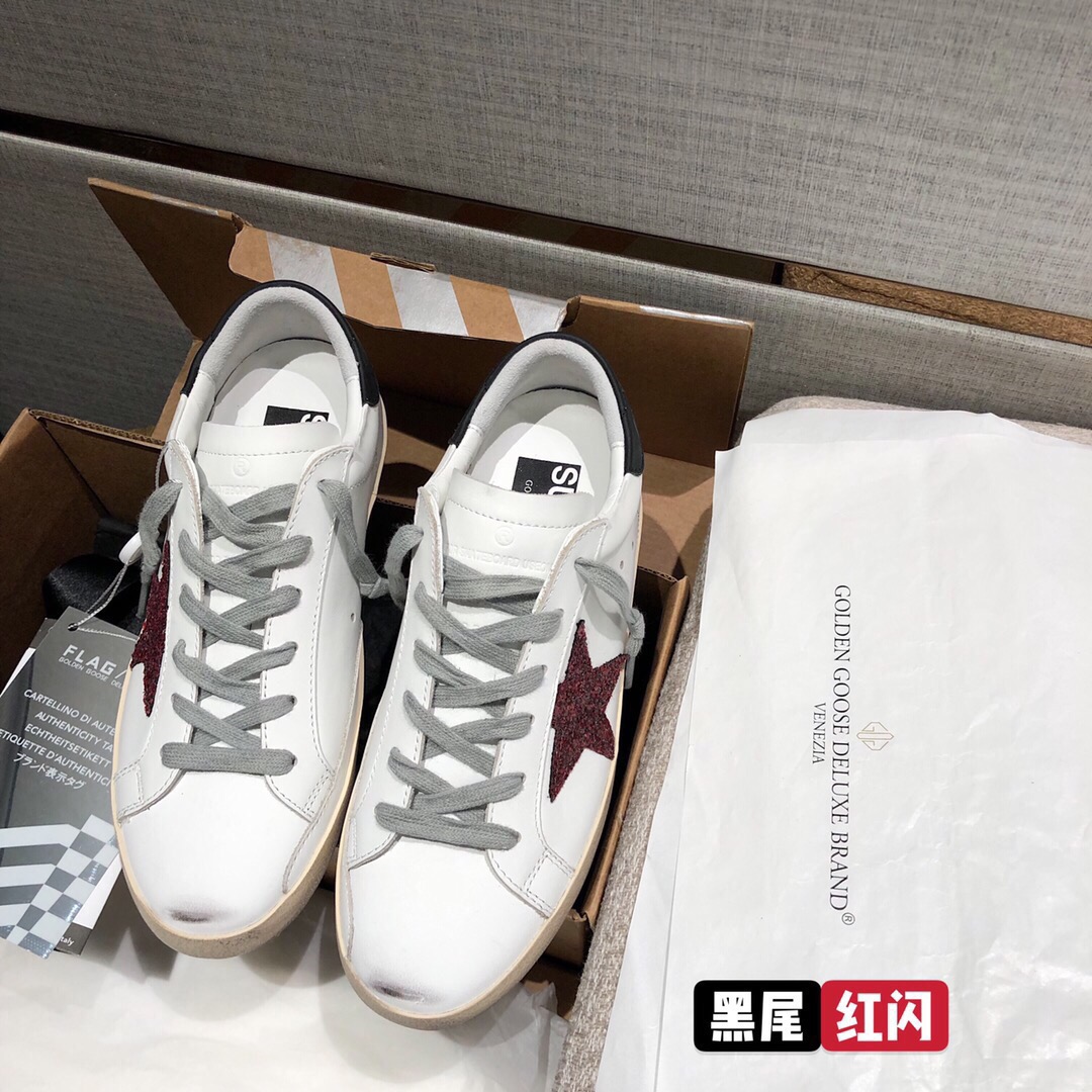 Golden Goose Male Basic Shoes M-l-s