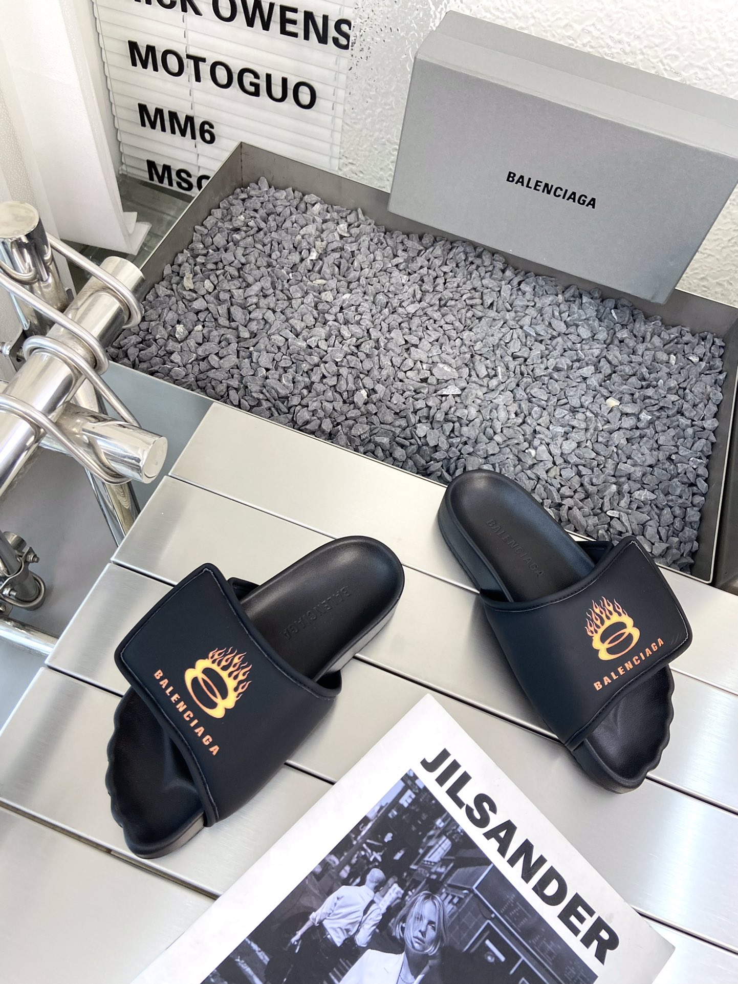 Male Slippers M-l-s