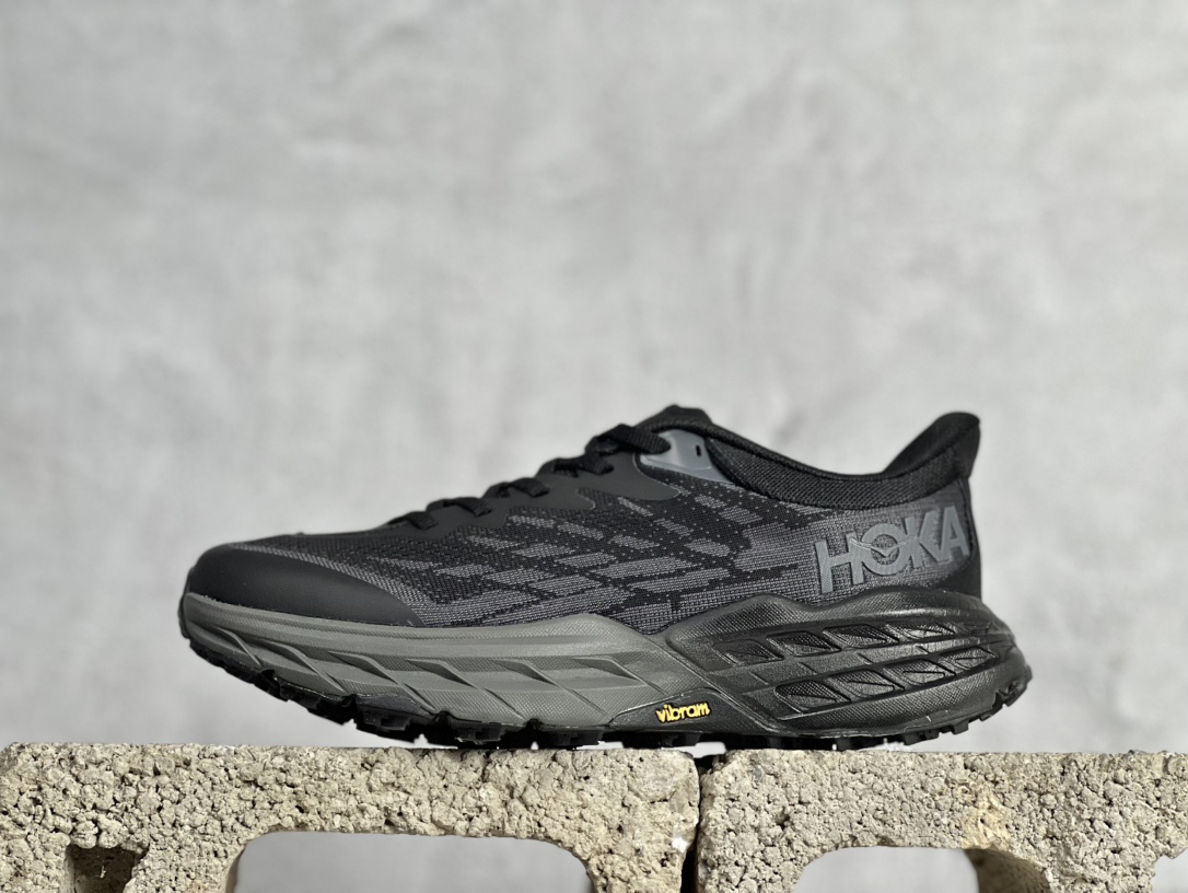 Basic Shoes Breathable L-s