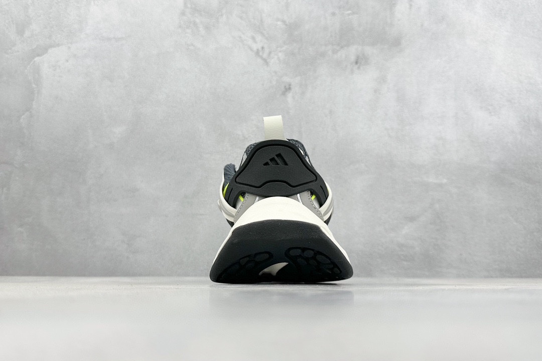 Adidas Basic Shoes L-xl