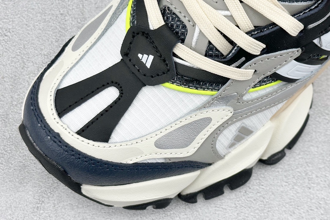 Adidas Basic Shoes L-xl
