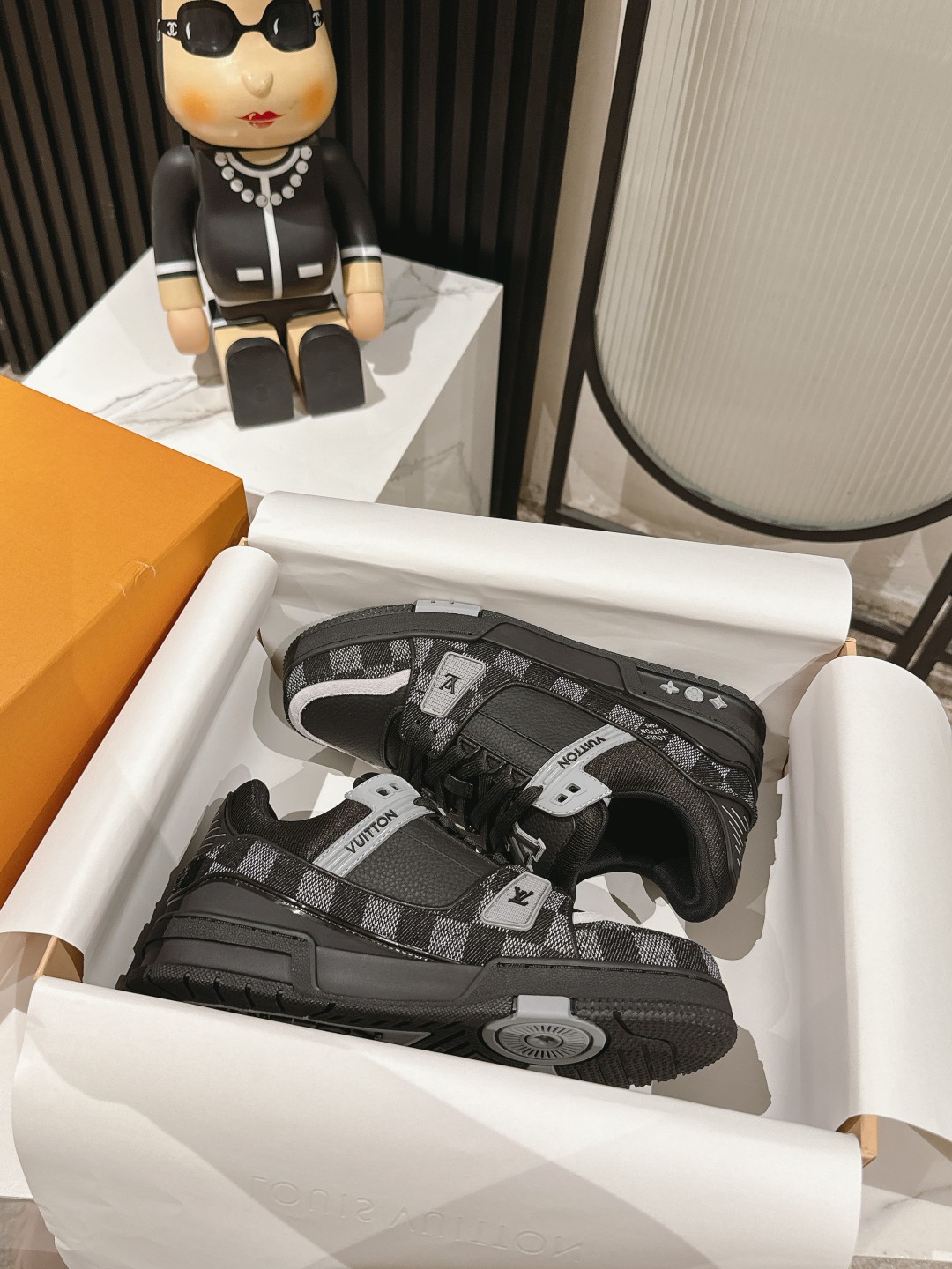 Louis Vuitton Male Board Shoes Mesh M-l