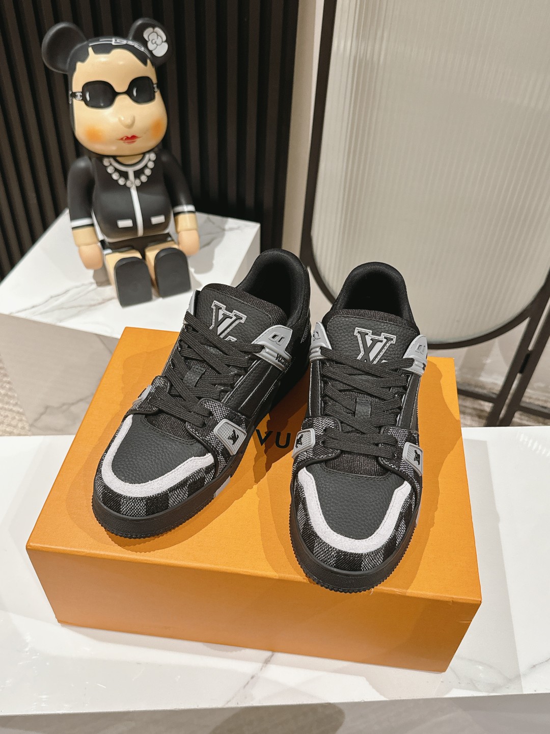 Louis Vuitton Male Board Shoes Mesh M-l