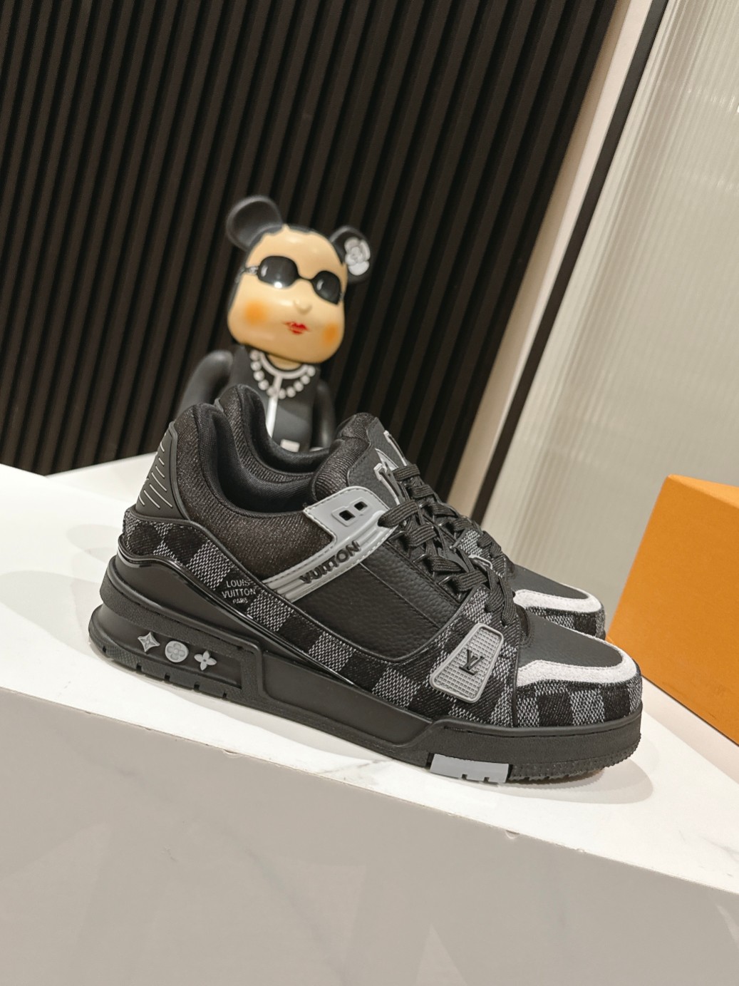 Louis Vuitton Male Board Shoes Mesh M-l