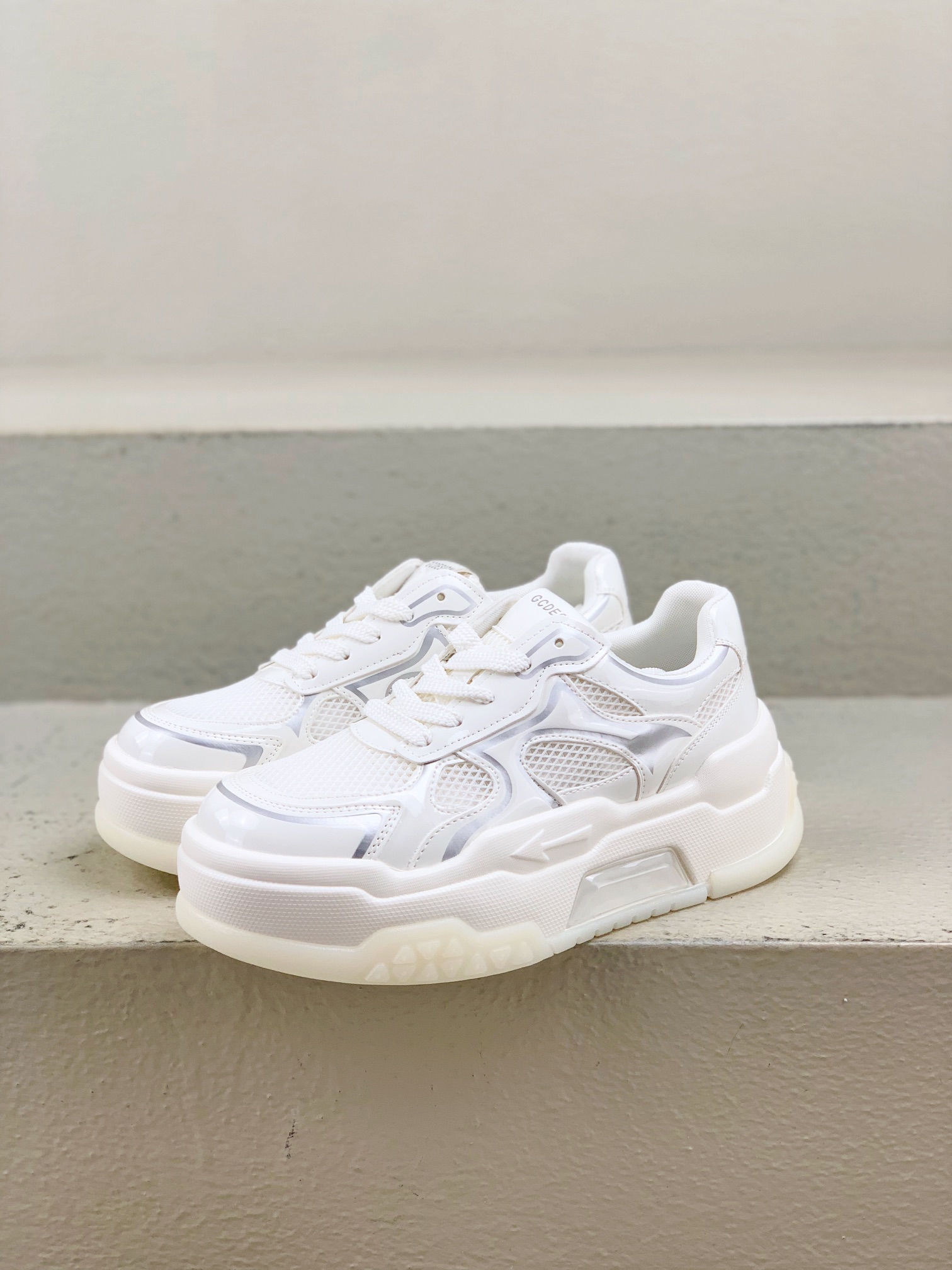 Nike Female Sneakers M-l