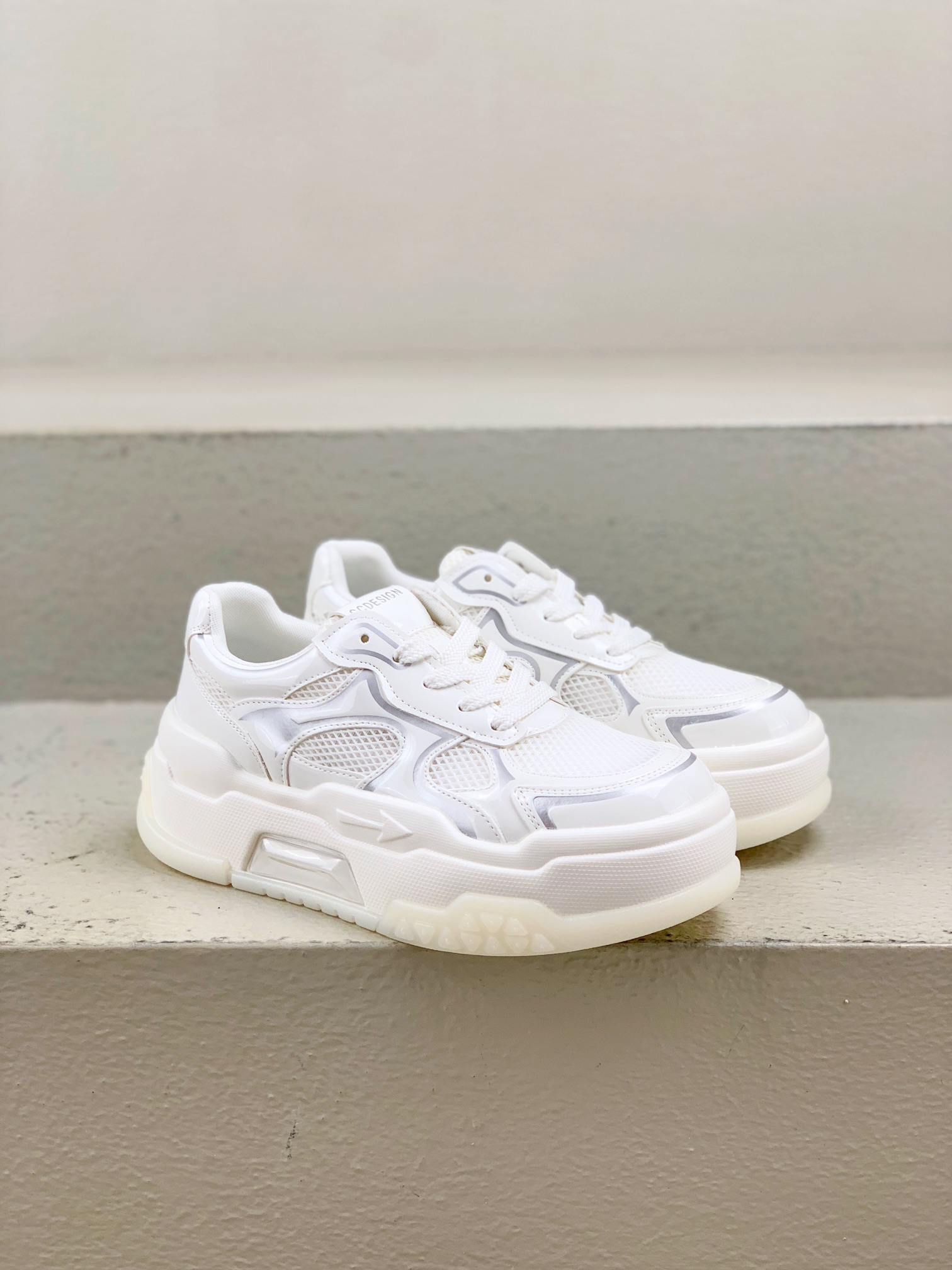 Nike Female Sneakers M-l