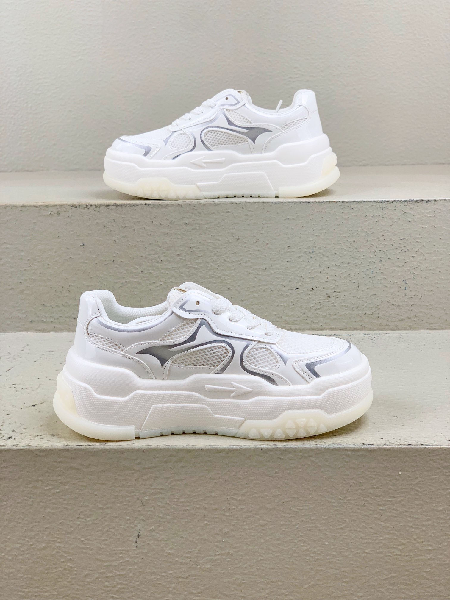 Nike Female Sneakers M-l