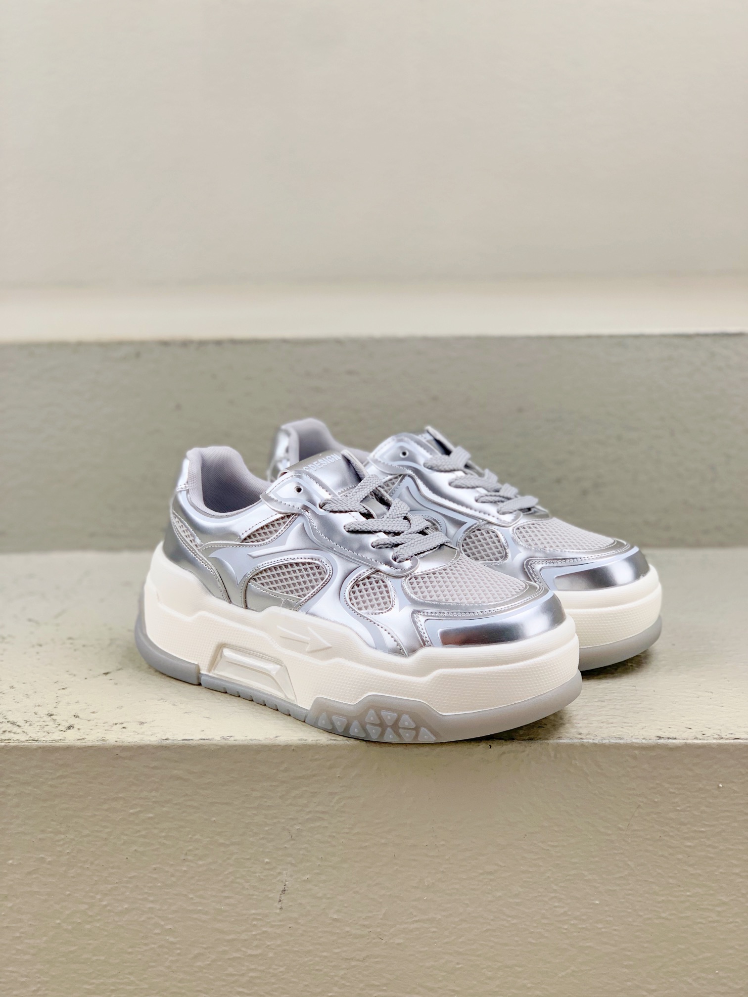 Nike Female Sneakers M-l