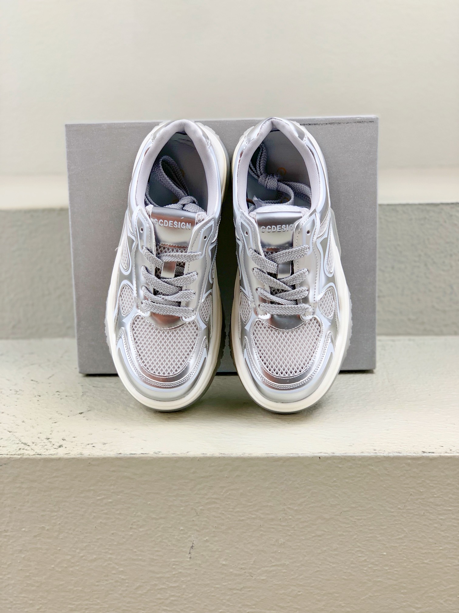 Nike Female Sneakers M-l