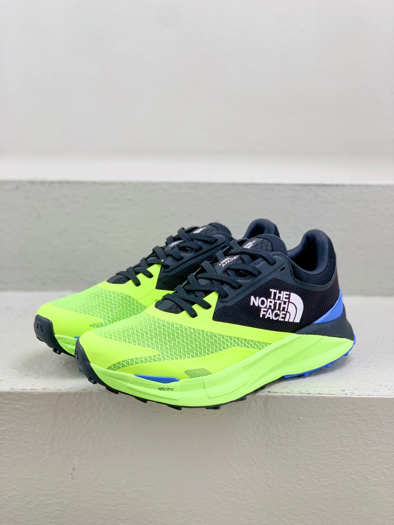 The North Face Male Running Shoes Breathable S