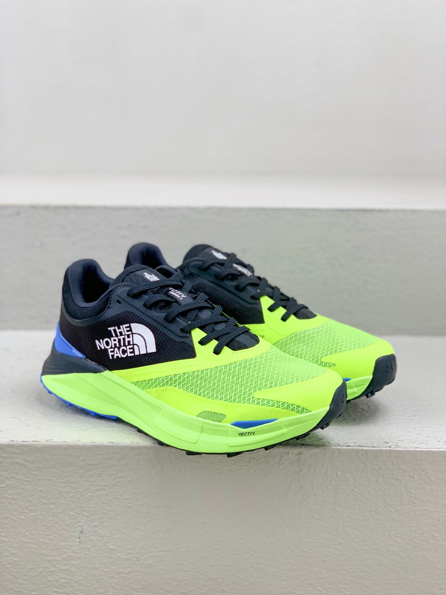 The North Face Male Running Shoes Breathable S