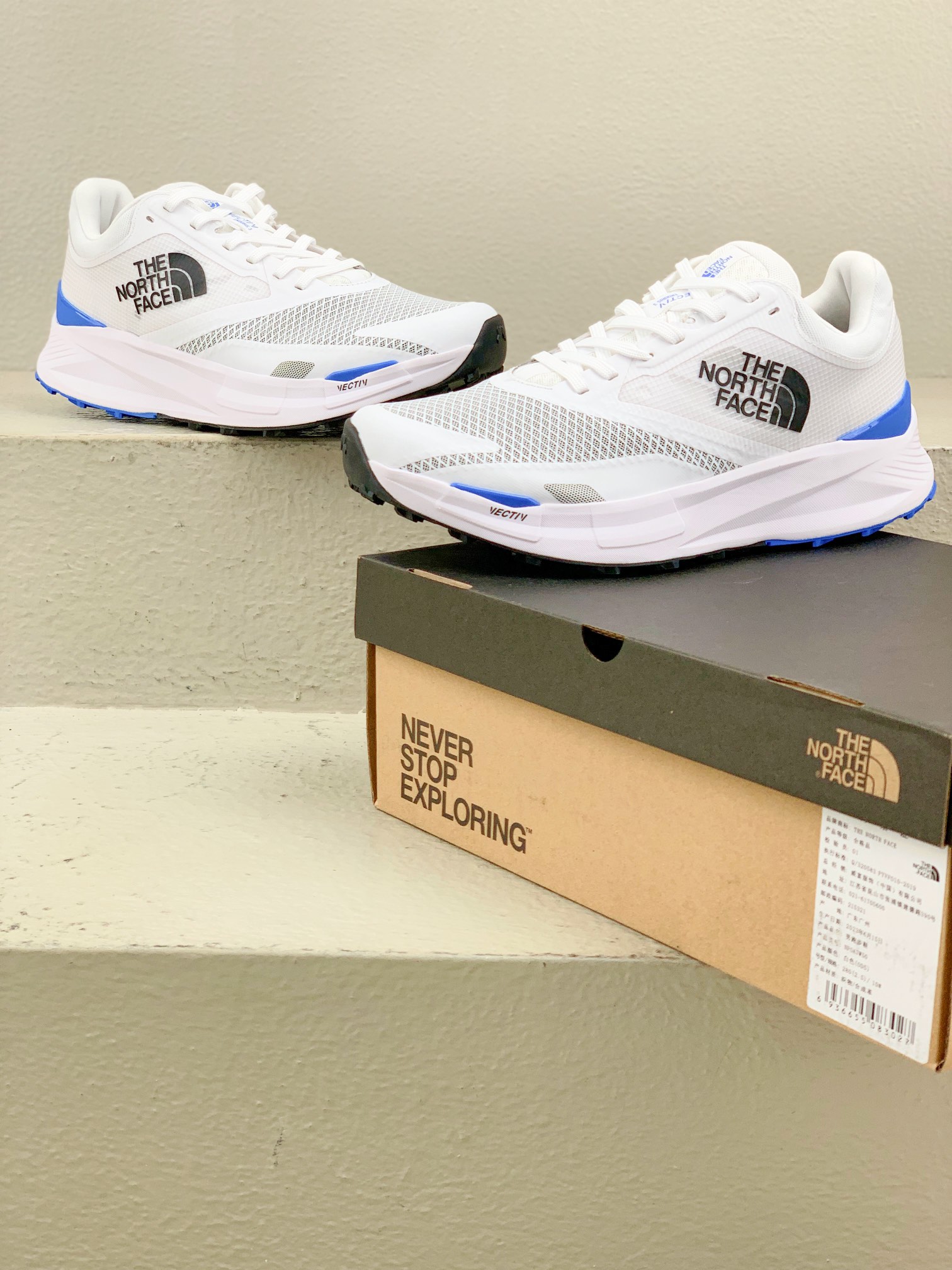 The North Face Male Running Shoes Breathable S