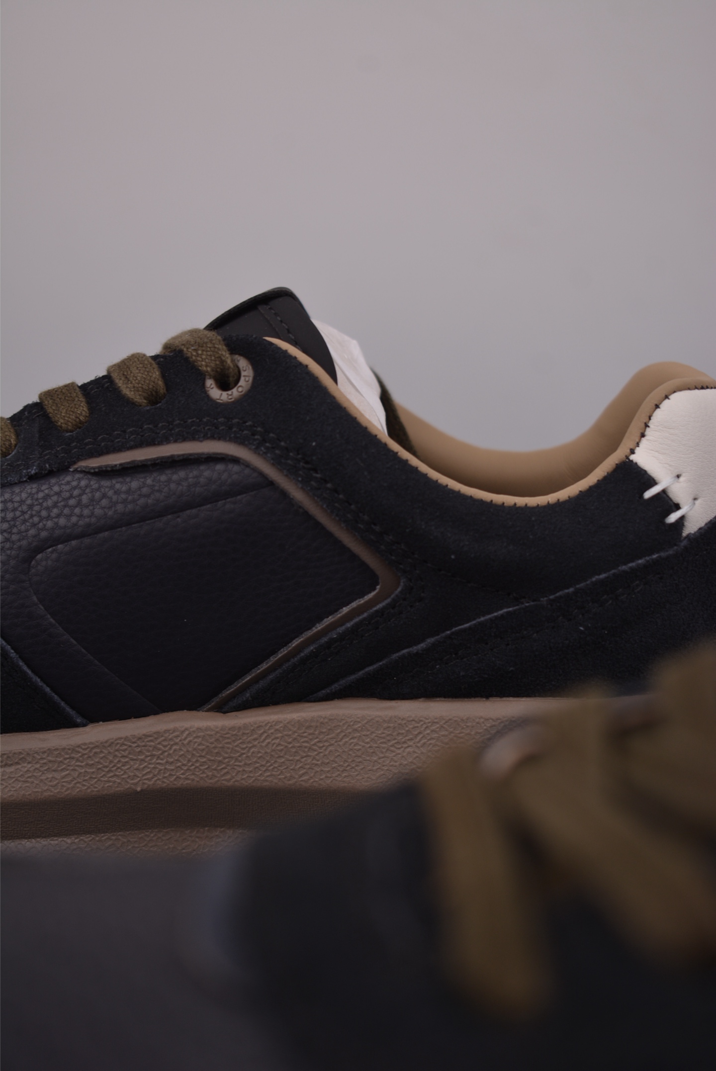 Basic Shoes Black Lightweight M-l