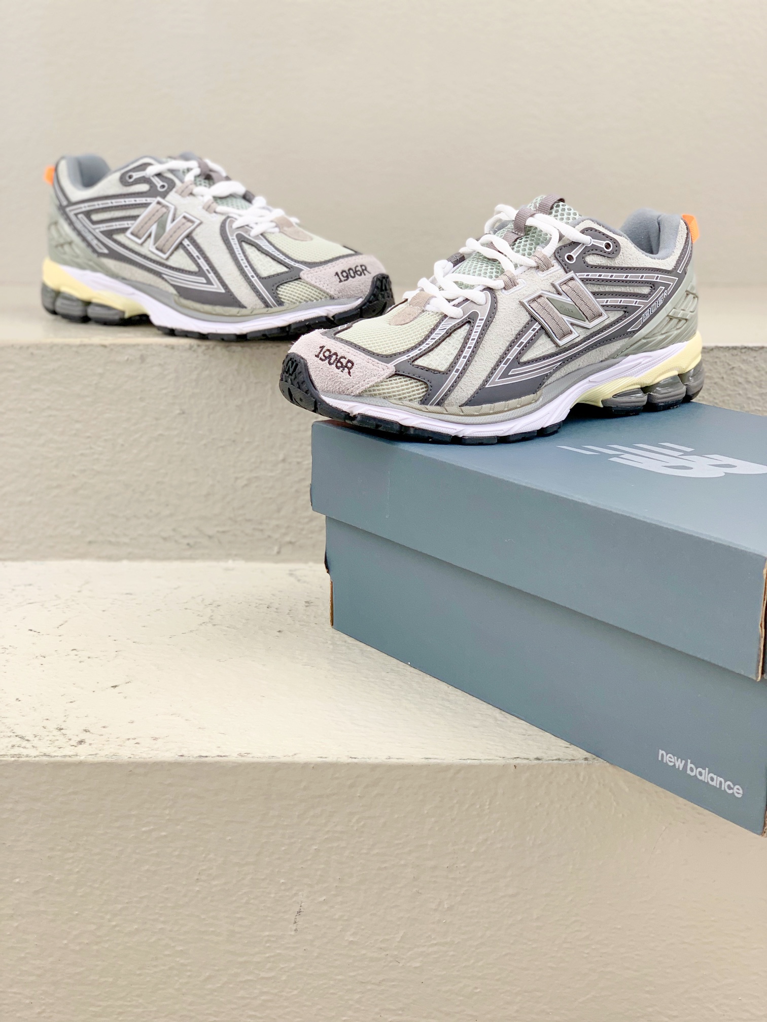 Calvin Klein New Balance Male Running Shoes Mesh Gray Shock Absorbing M-l-s