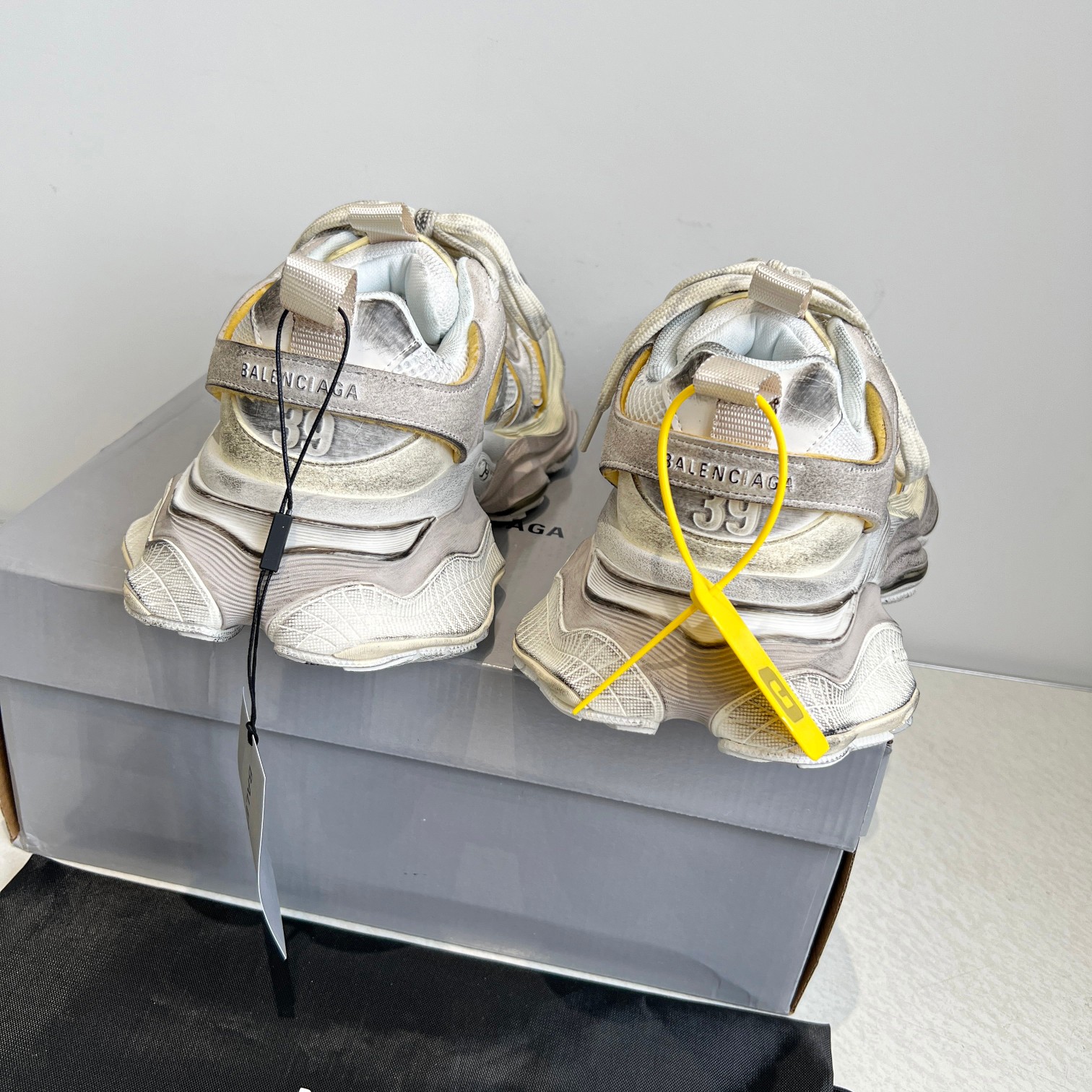 Balenciaga Basic Shoes M-l-s-xl