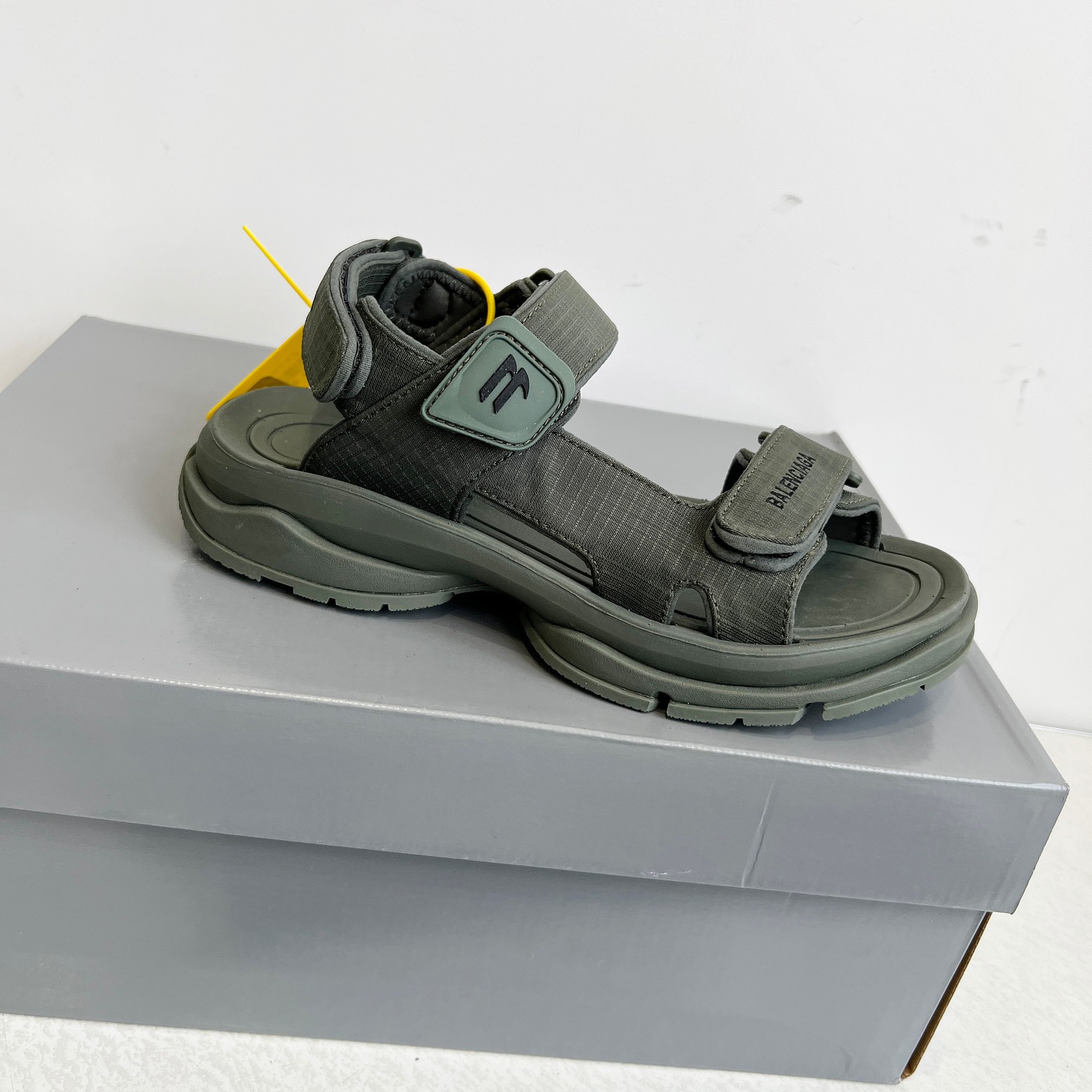 Balenciaga Sandals Mesh Breathable L-s-xl