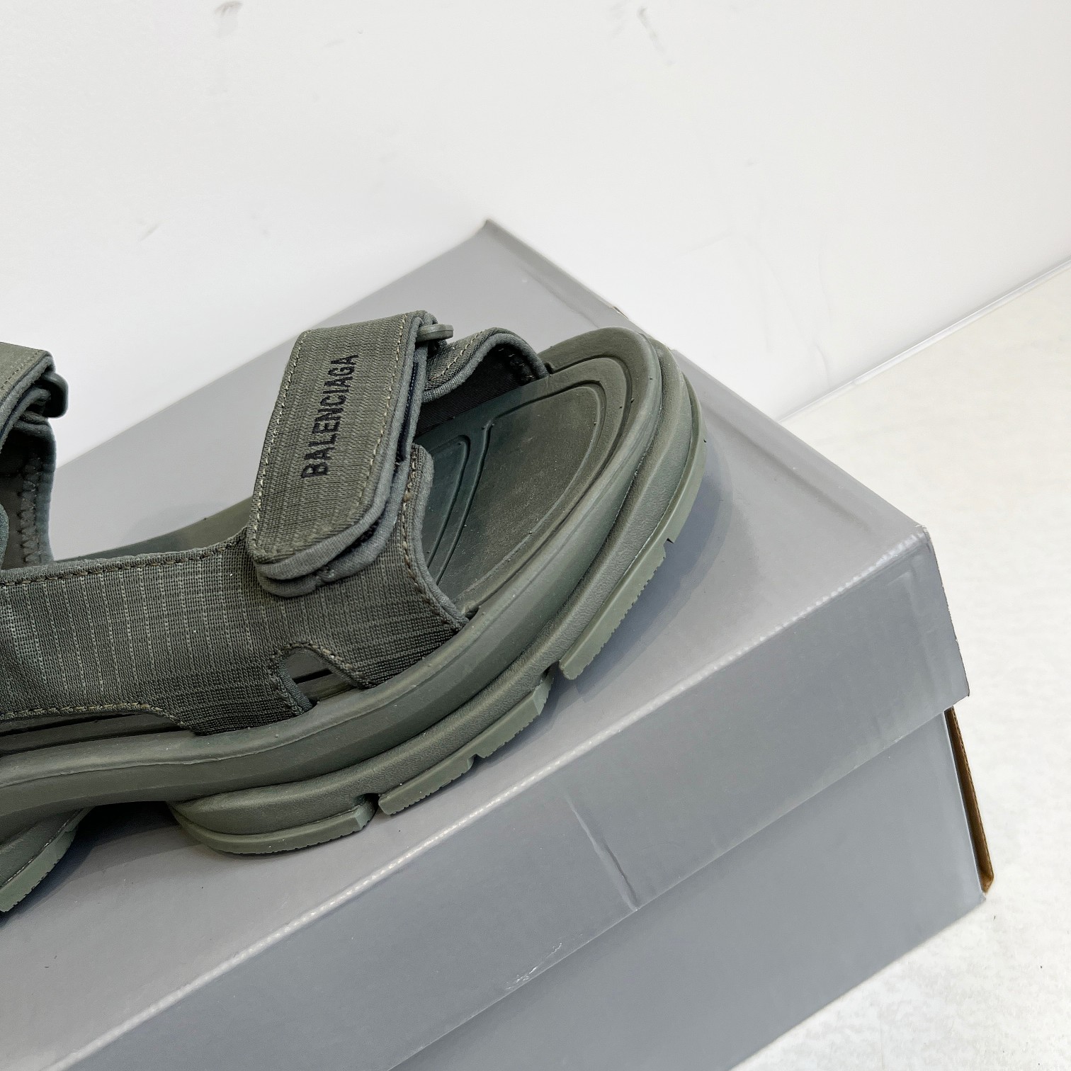 Balenciaga Sandals Mesh Breathable L-s-xl