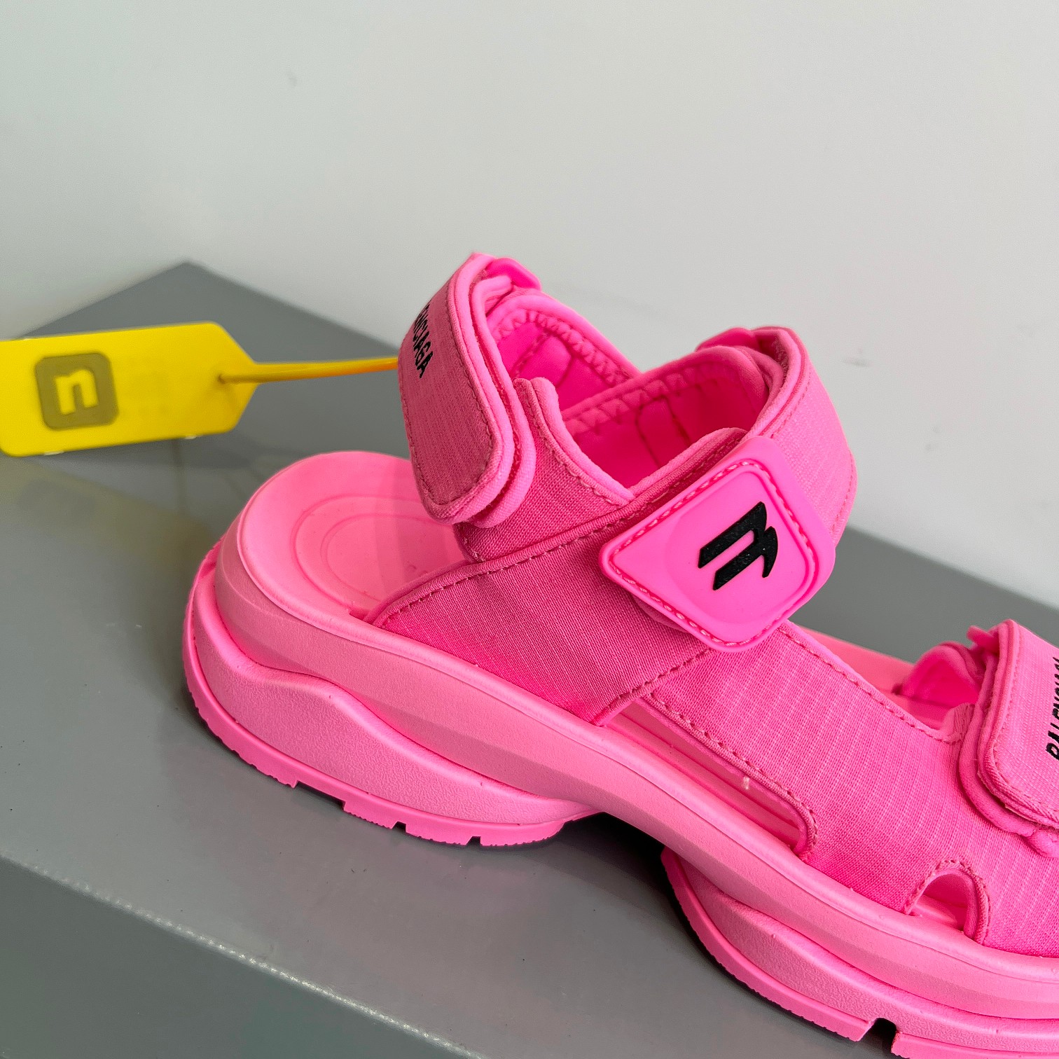 Balenciaga Sandals Mesh Breathable L-s-xl