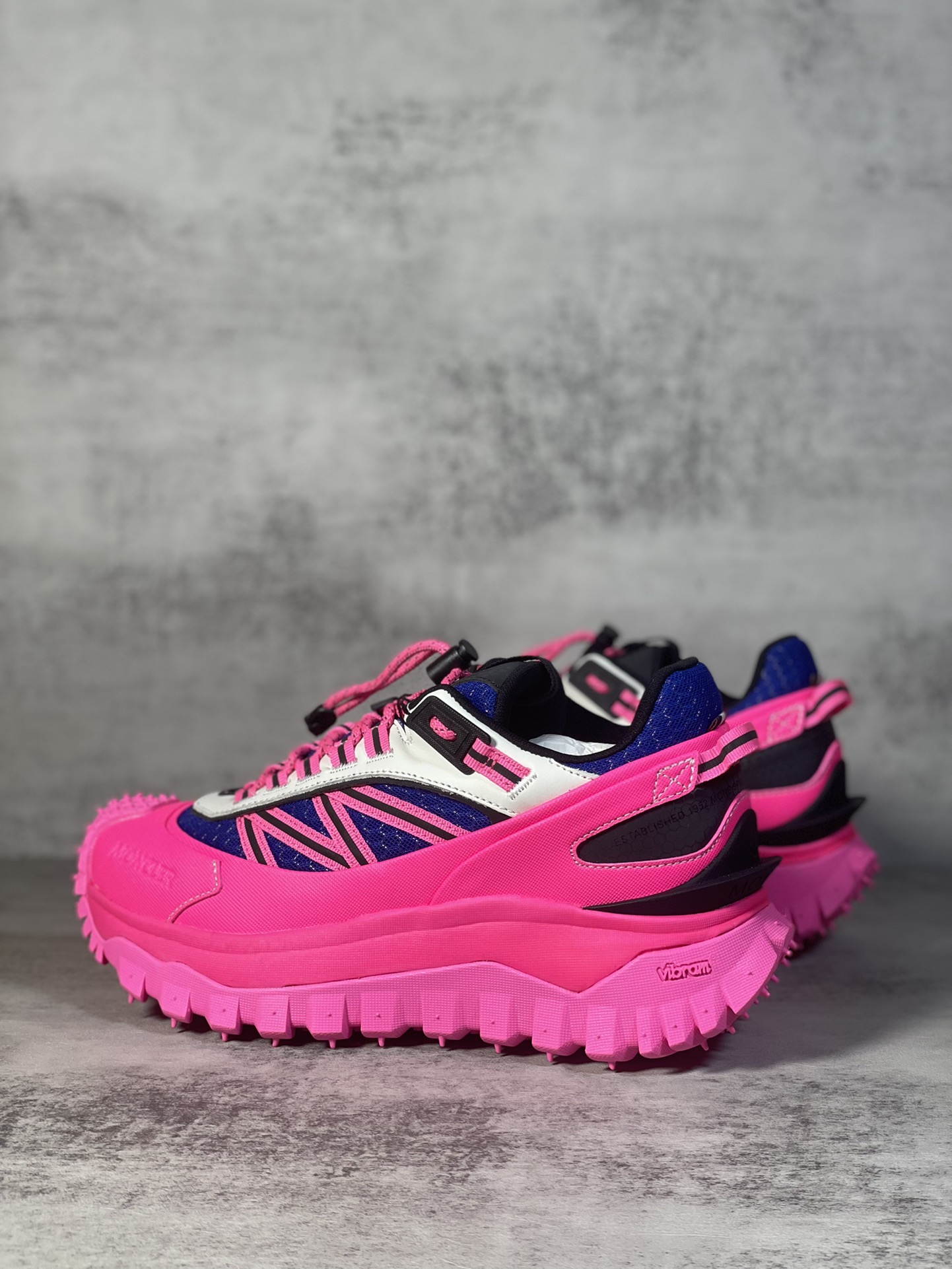 Moncler Sneakers Shock Absorbing M-l