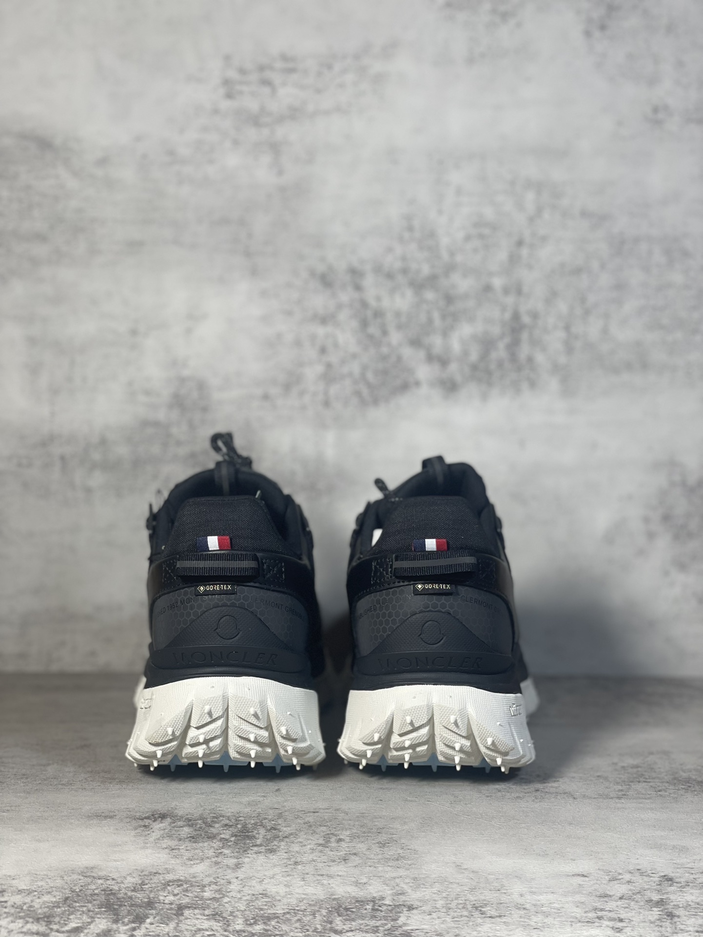 Moncler Sneakers Shock Absorbing M-l