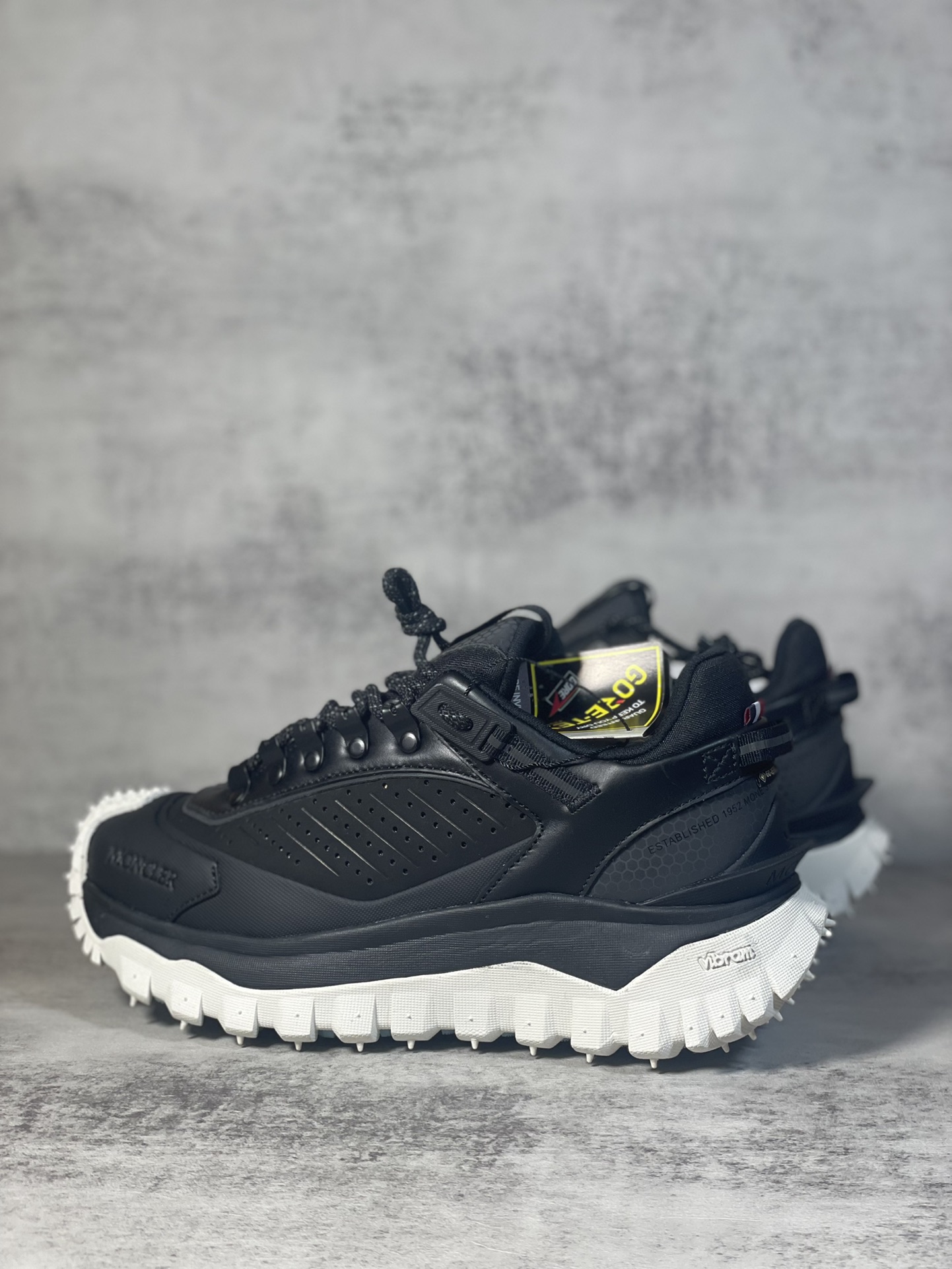 Moncler Sneakers Shock Absorbing M-l