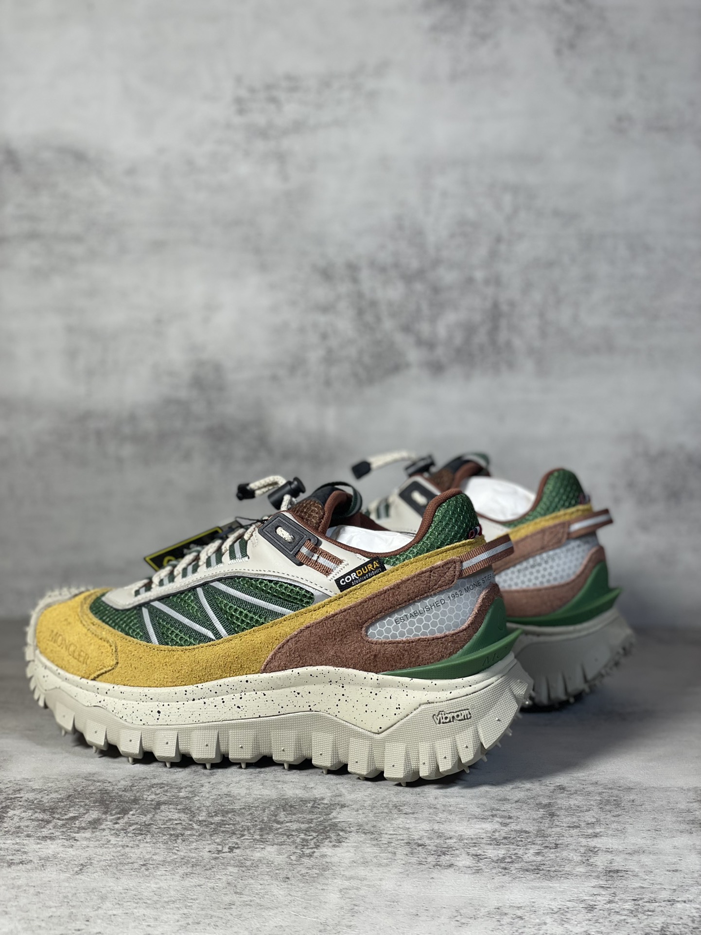 Moncler Sneakers Shock Absorbing M-l