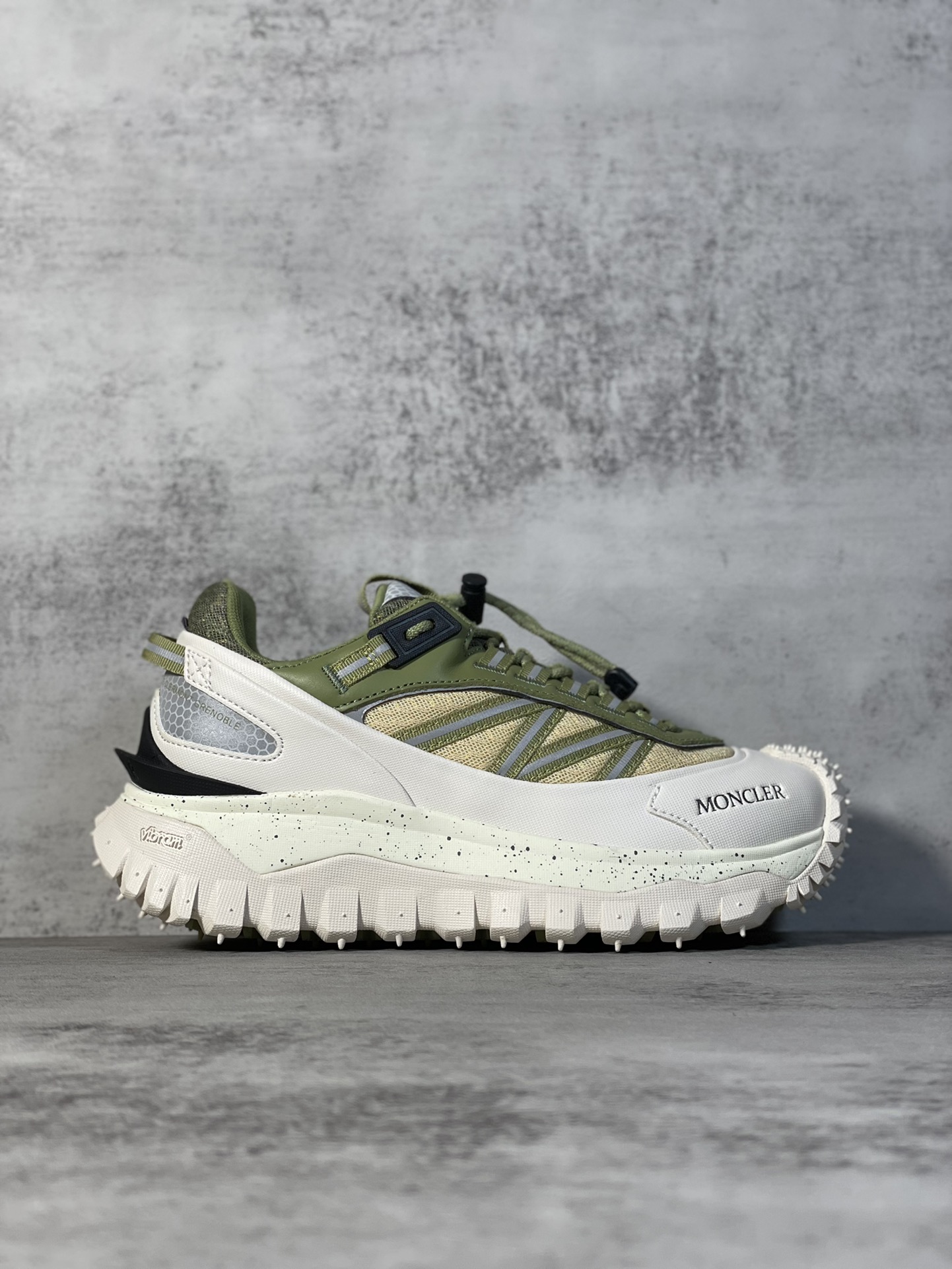 Moncler Sneakers Shock Absorbing M-l