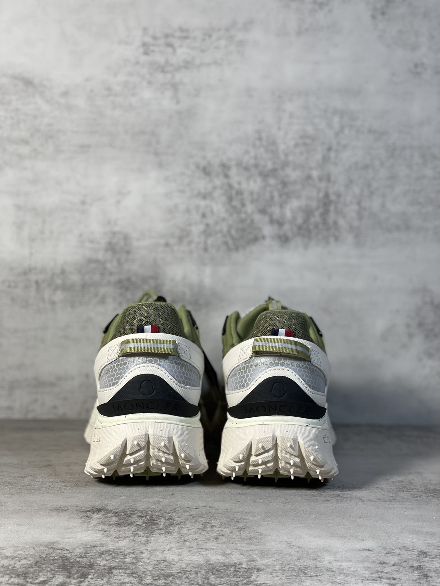 Moncler Sneakers Shock Absorbing M-l