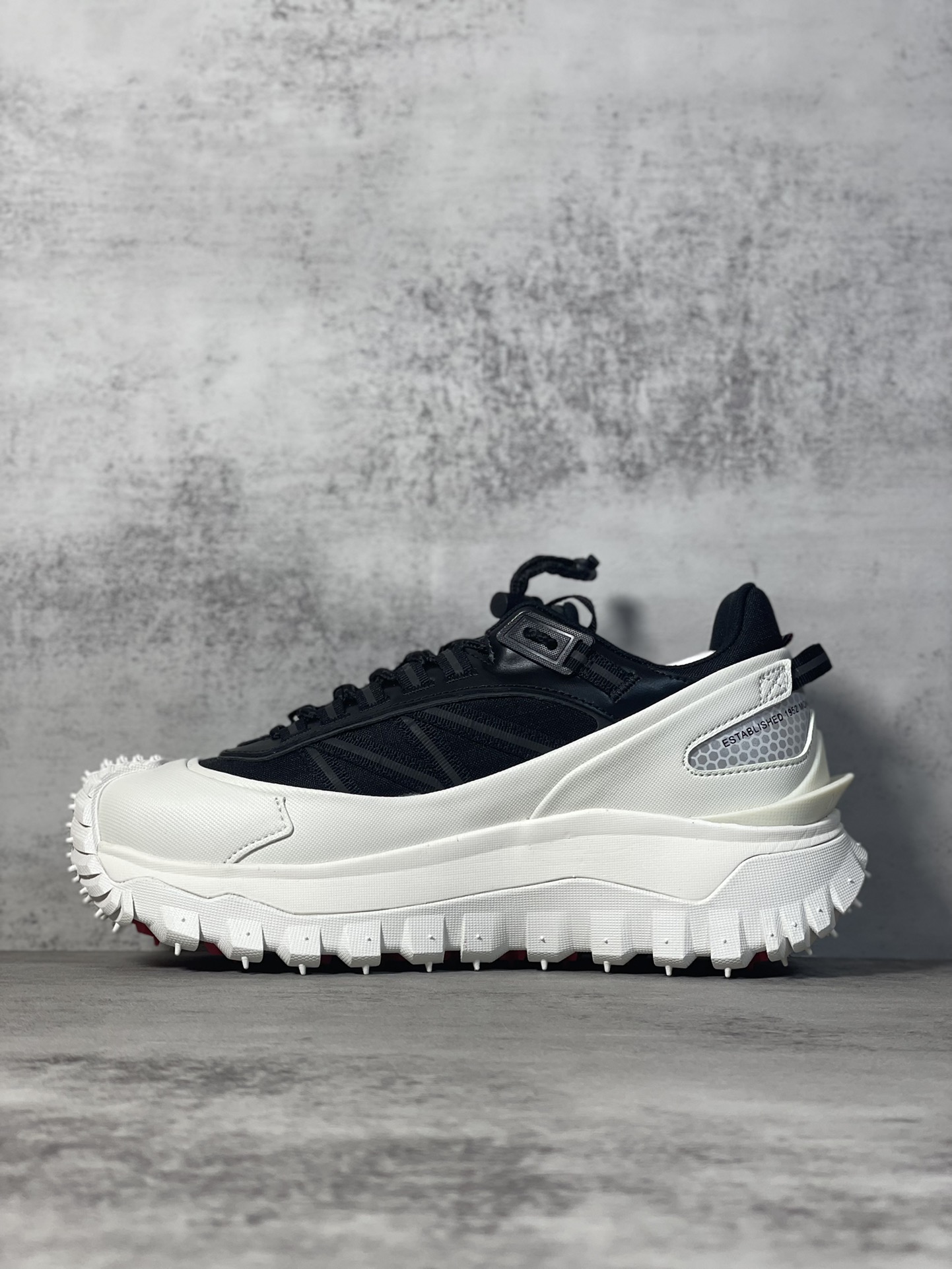 Moncler Sneakers Shock Absorbing M-l