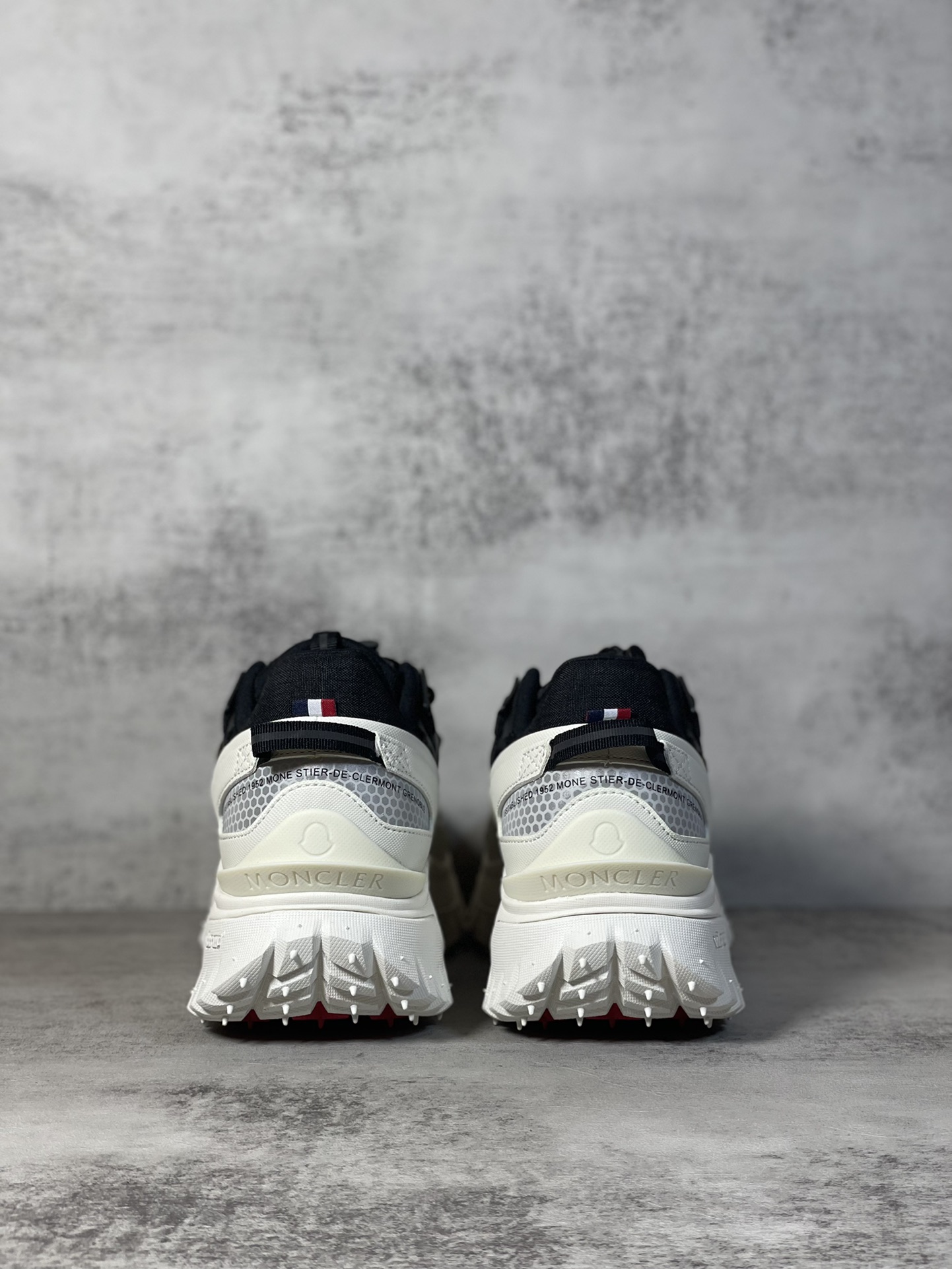 Moncler Sneakers Shock Absorbing M-l