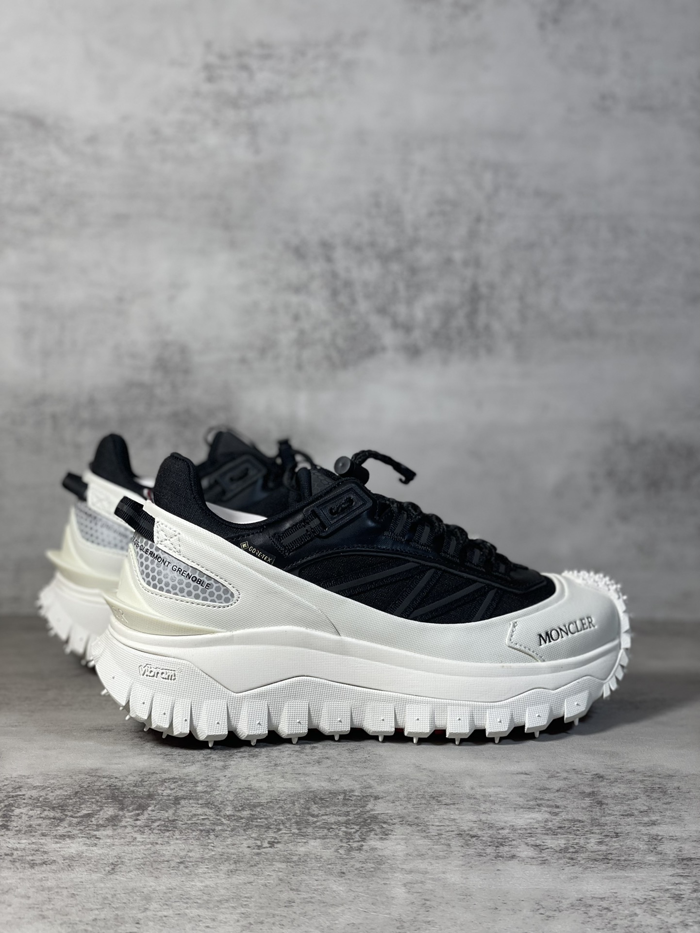 Moncler Sneakers Shock Absorbing M-l