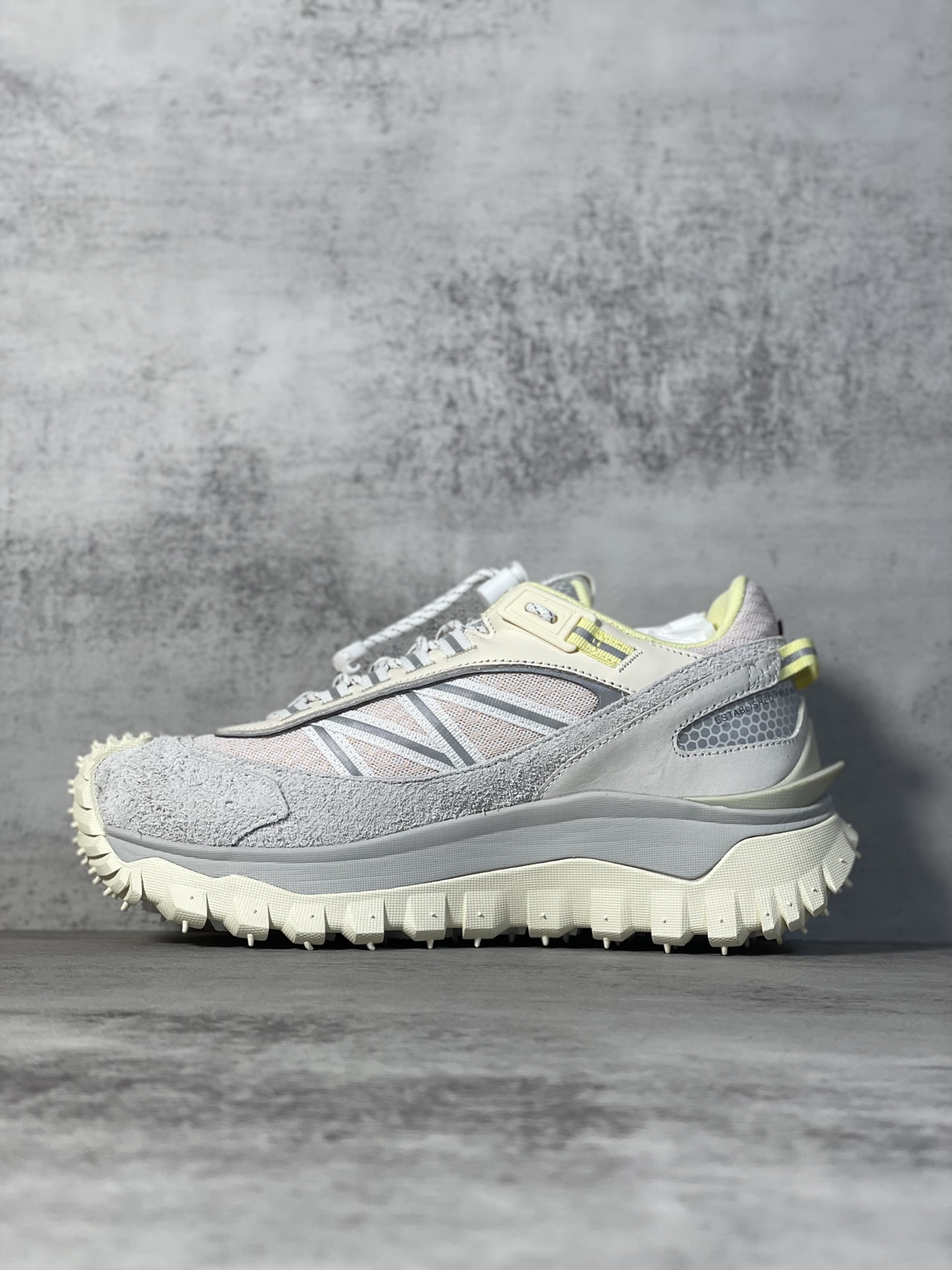 Moncler Sneakers Shock Absorbing M-l