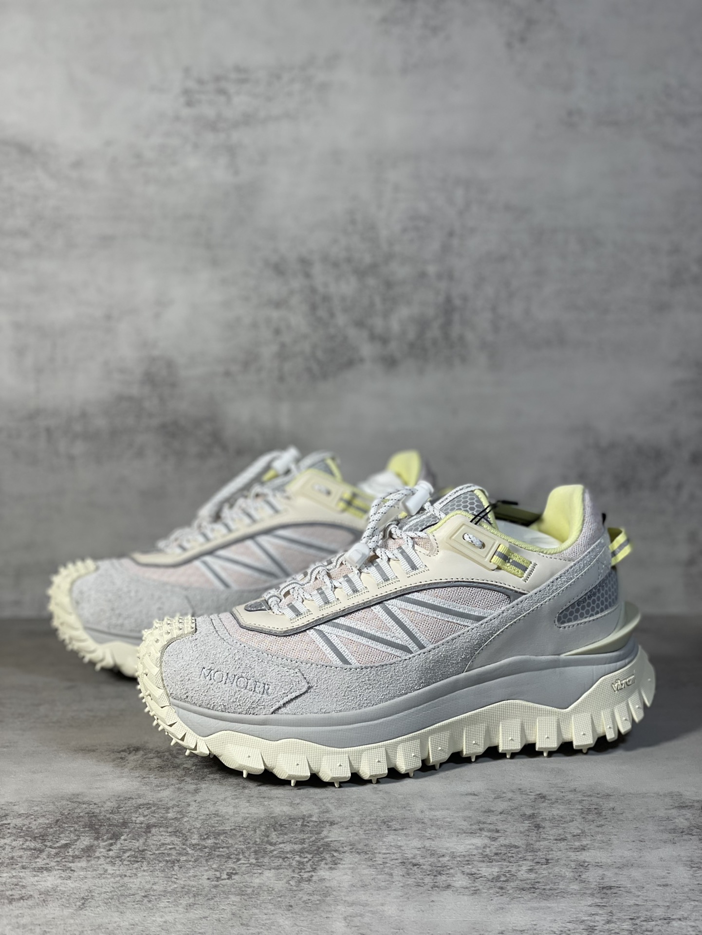 Moncler Sneakers Shock Absorbing M-l