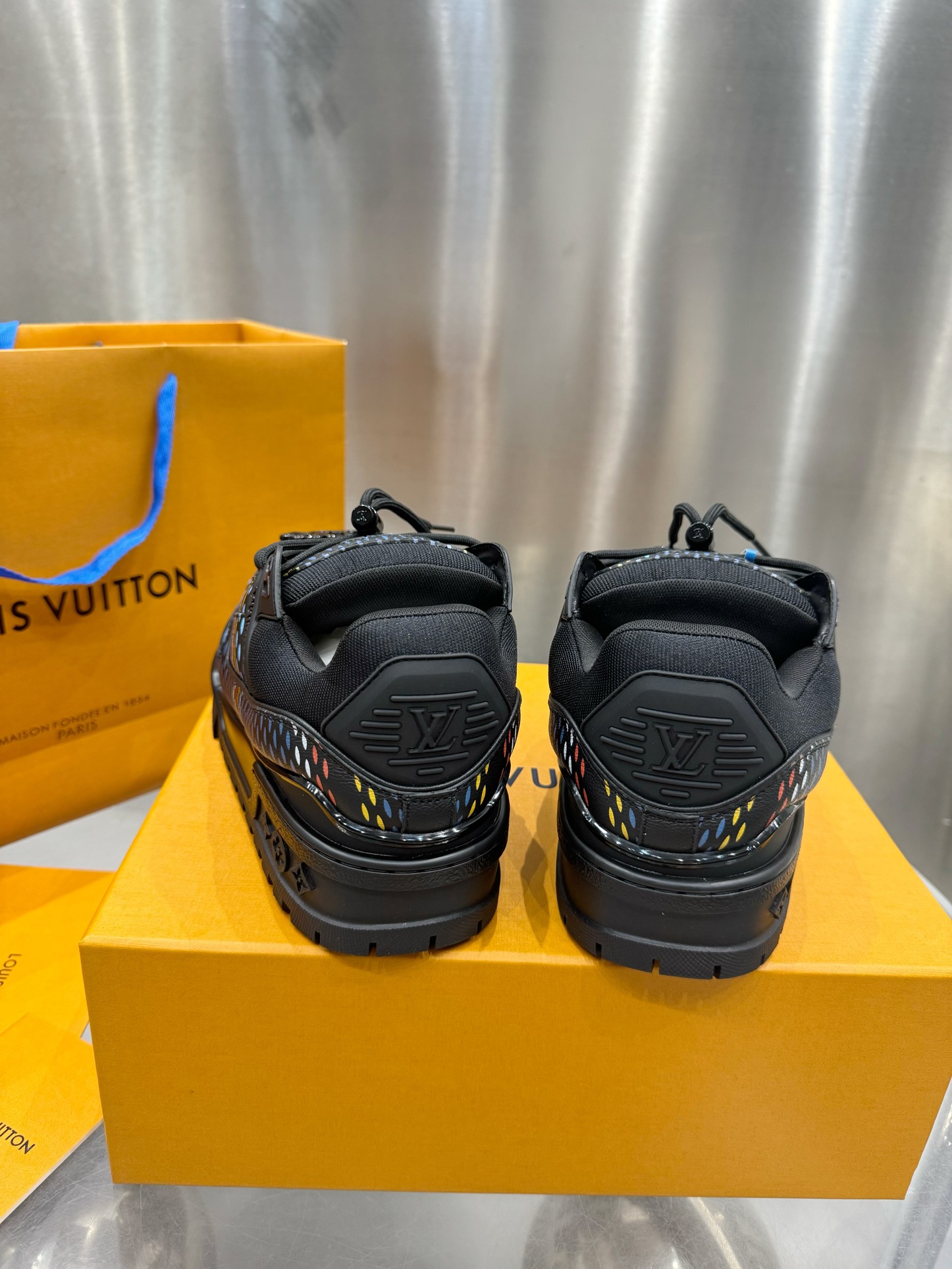 Louis Vuitton Male Basic Shoes L