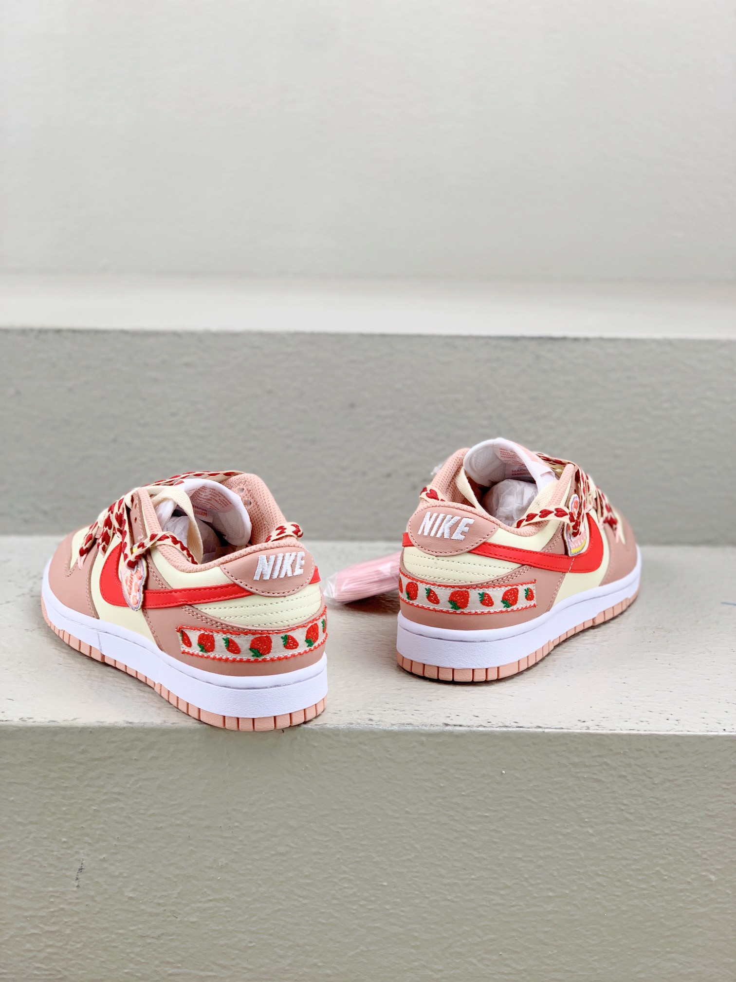 Nike Female Board Shoes L-s