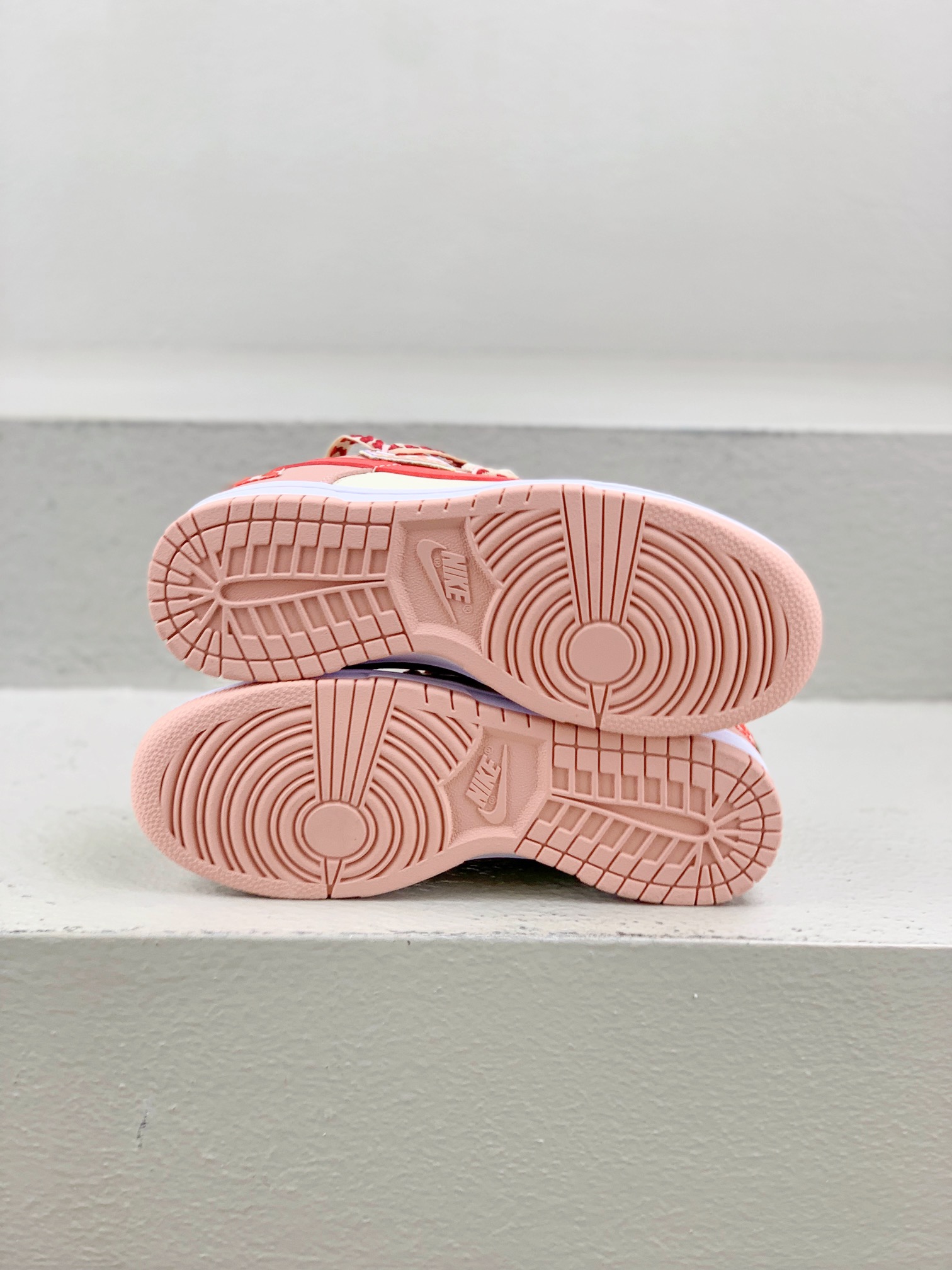 Nike Female Board Shoes L-s