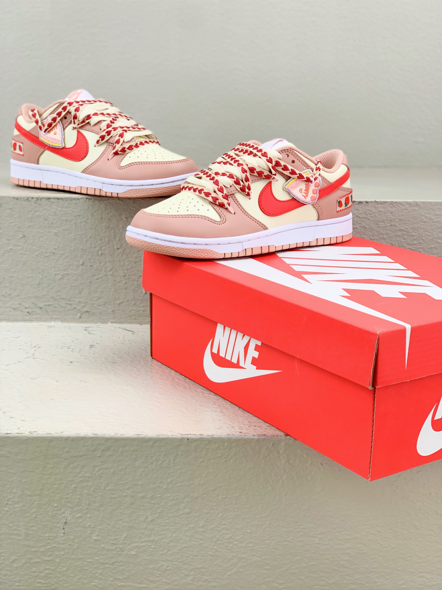 Nike Female Board Shoes L-s