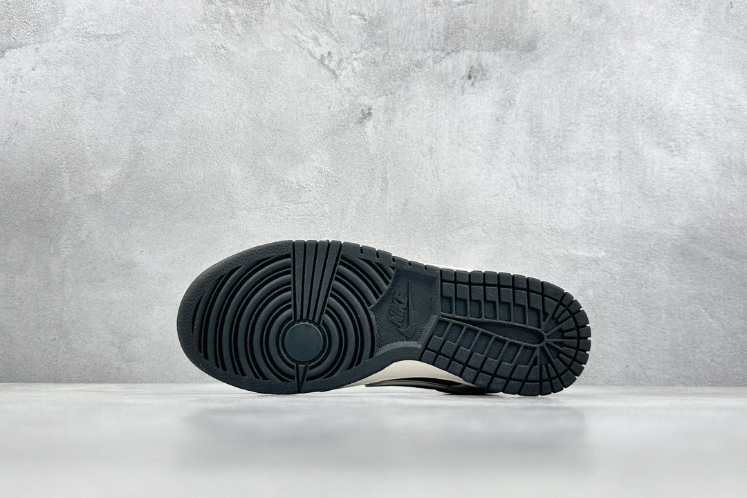 Nike Basic Shoes L-s