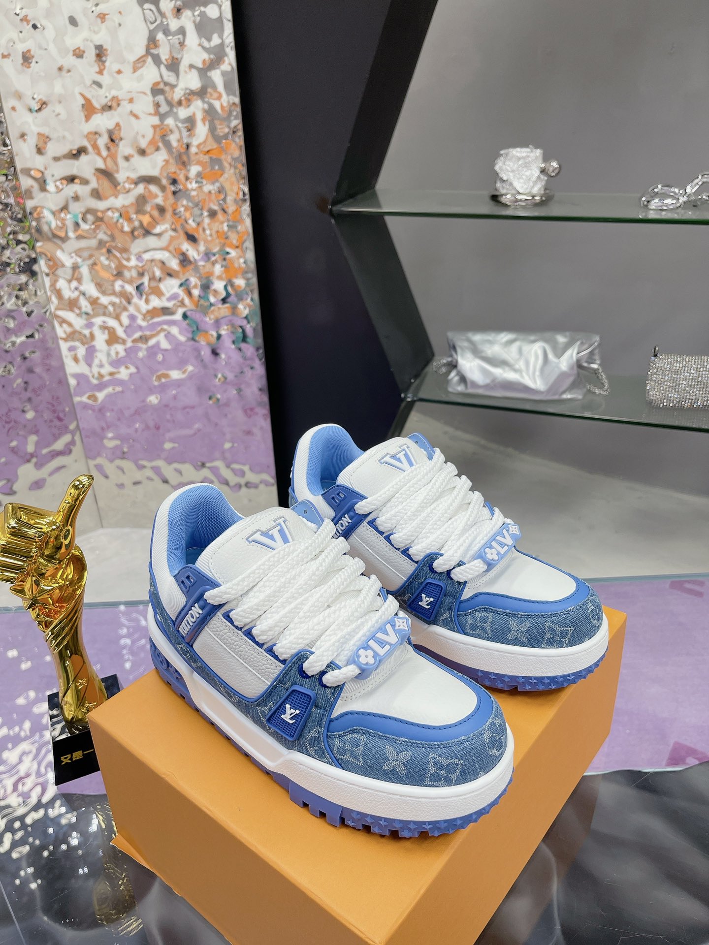 Louis Vuitton Male Basic Shoes L