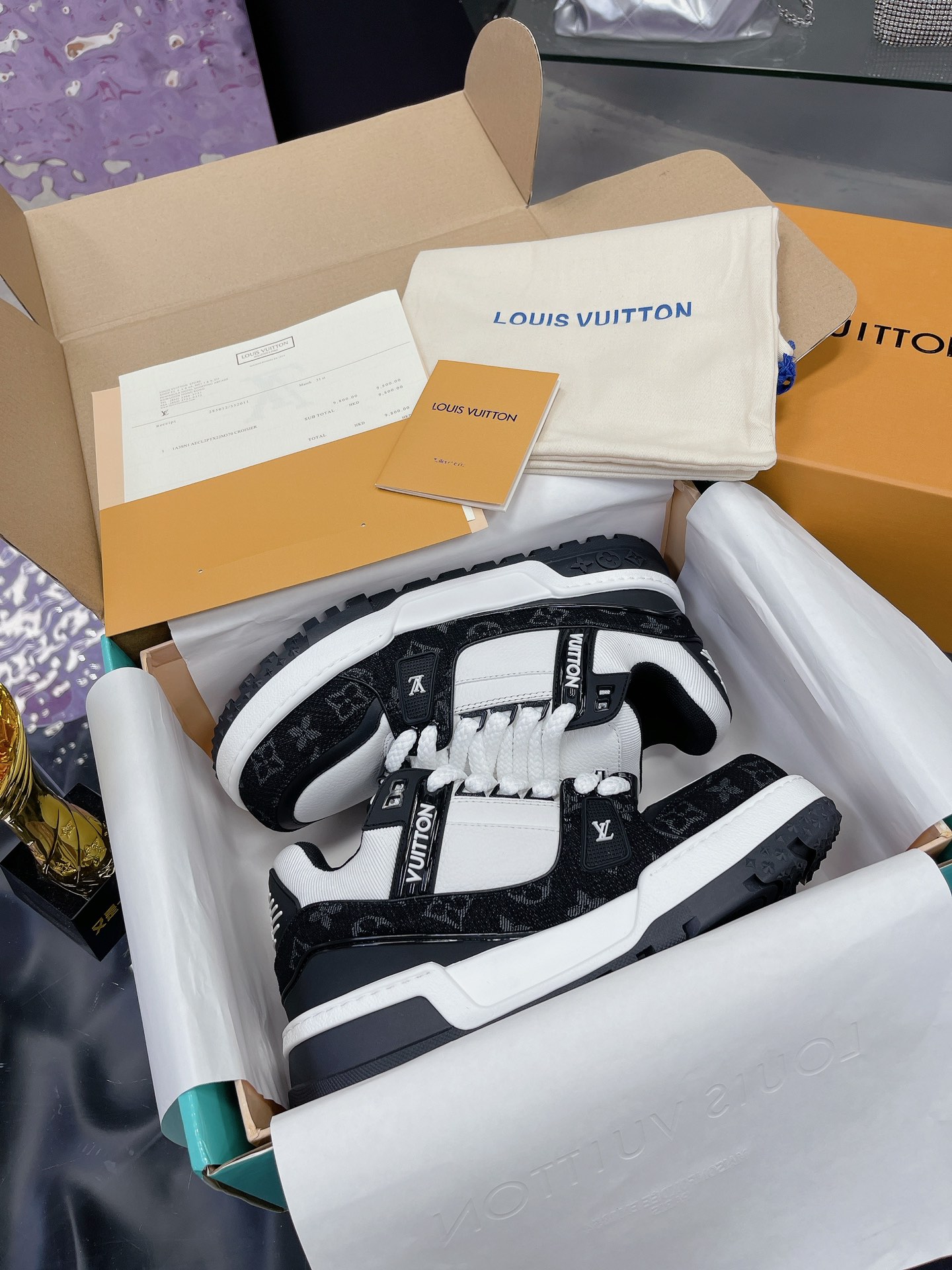 Louis Vuitton Male Basic Shoes L