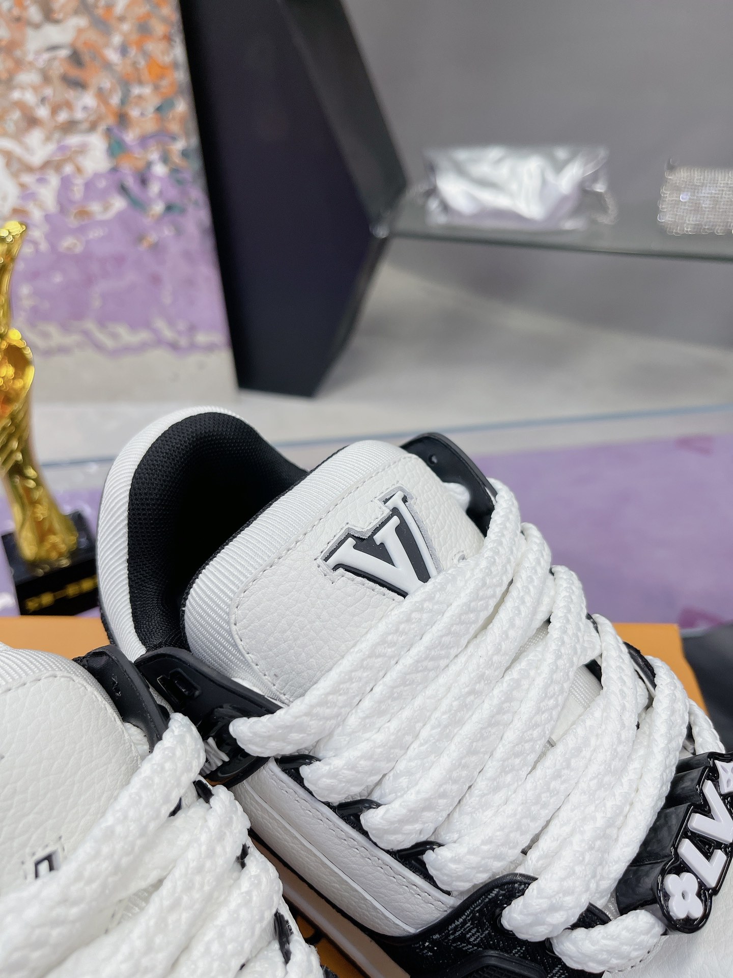 Louis Vuitton Male Basic Shoes L