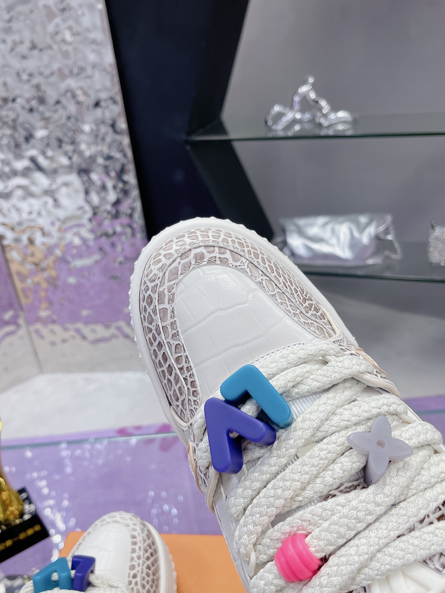 Louis Vuitton Male Basic Shoes L