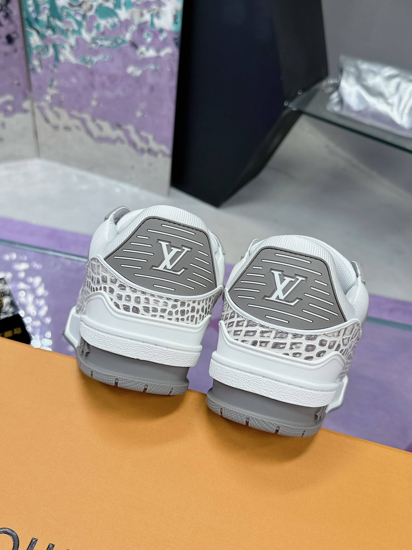 Louis Vuitton Male Board Shoes Mesh M-l