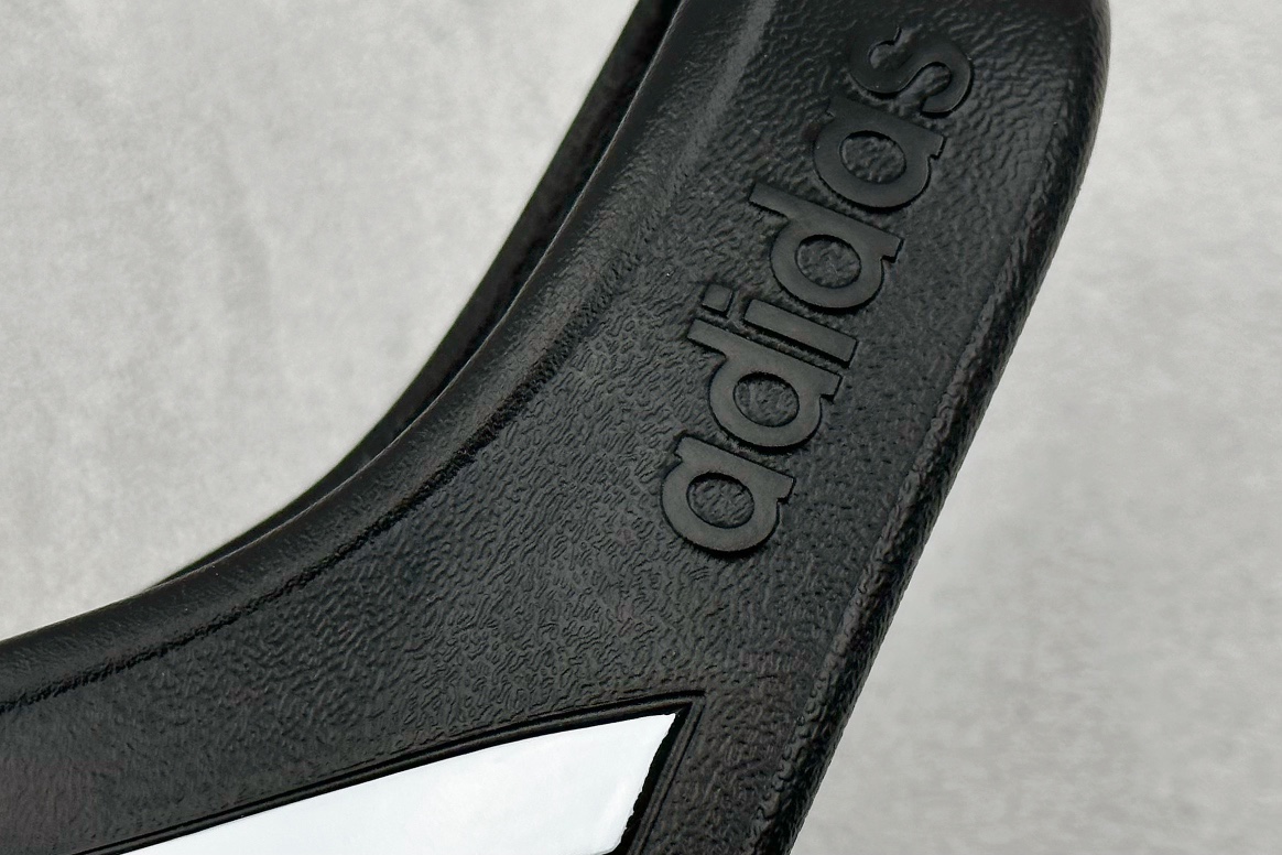 Adidas Slippers M-l-s