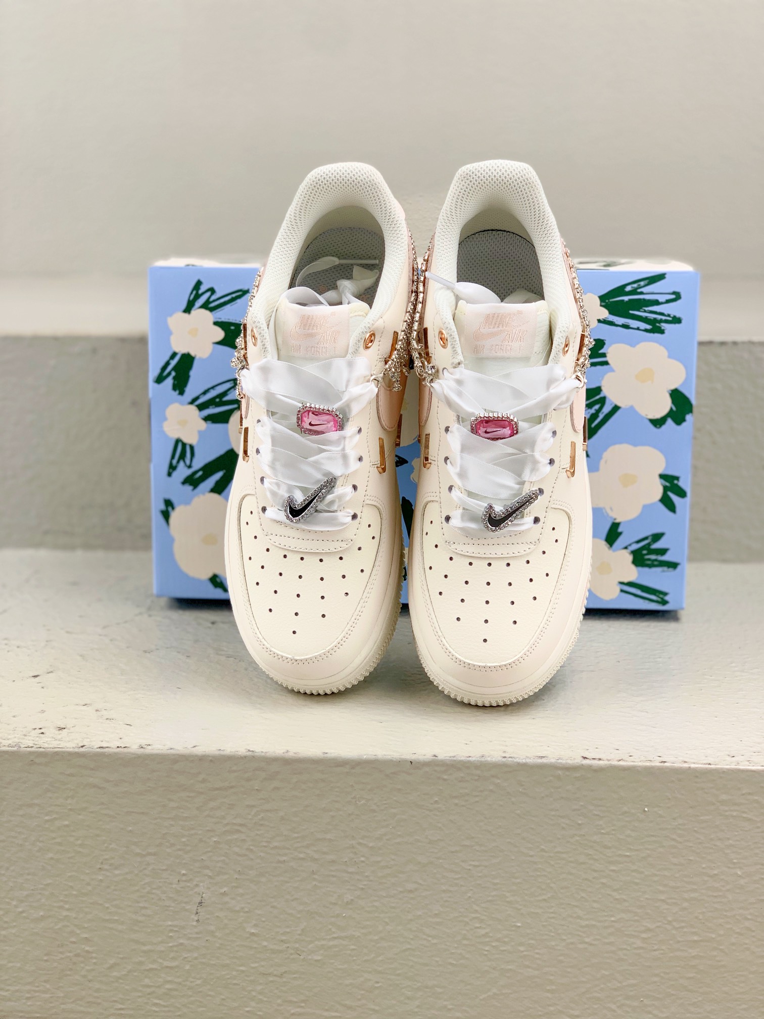 Nike Female Board Shoes M-l-s