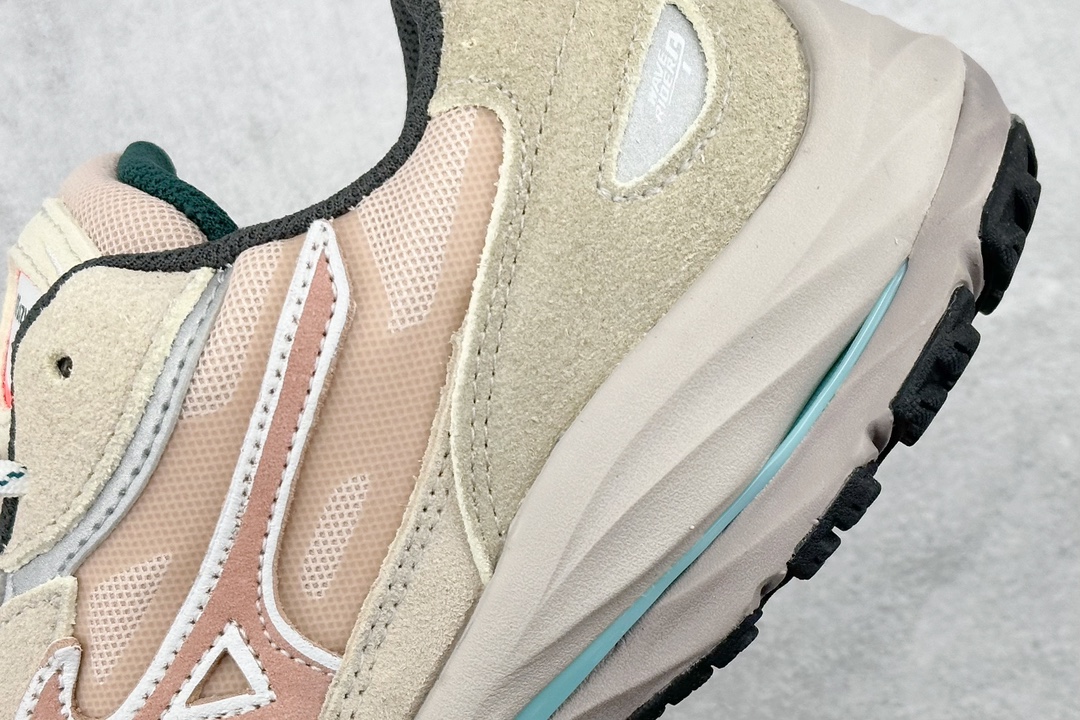 Running Shoes Shock Absorbing M